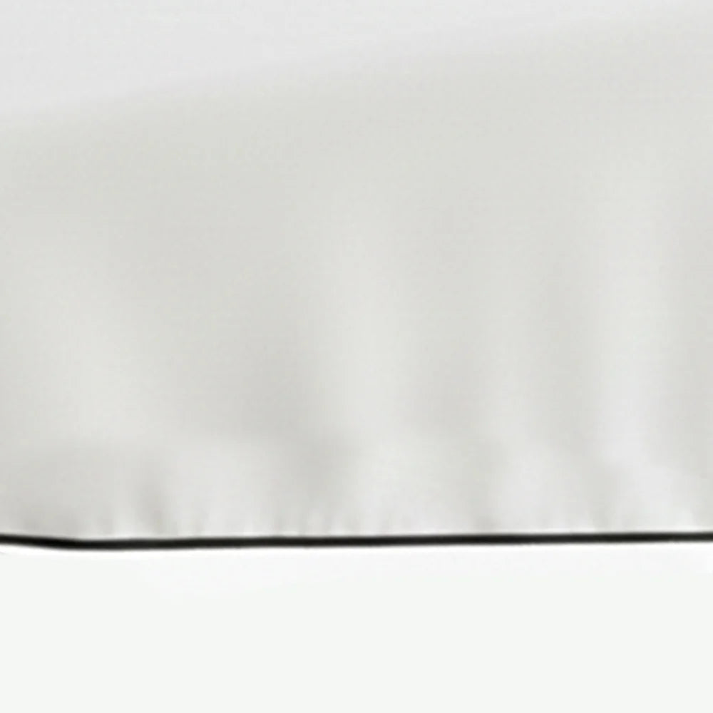 White dining tablecloth with contrast black border White dining tablecloth with contrast black border