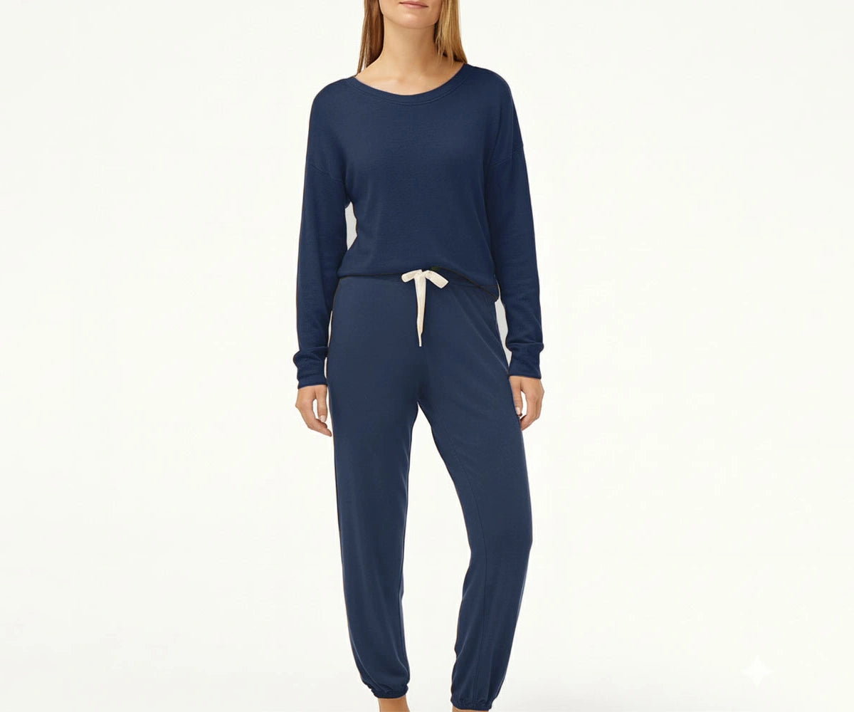 Blue women’s pyjama set made from TENCEL modal blend with soft, cooling comfort Blue women’s pyjama set made from TENCEL modal blend with soft, cooling comfort