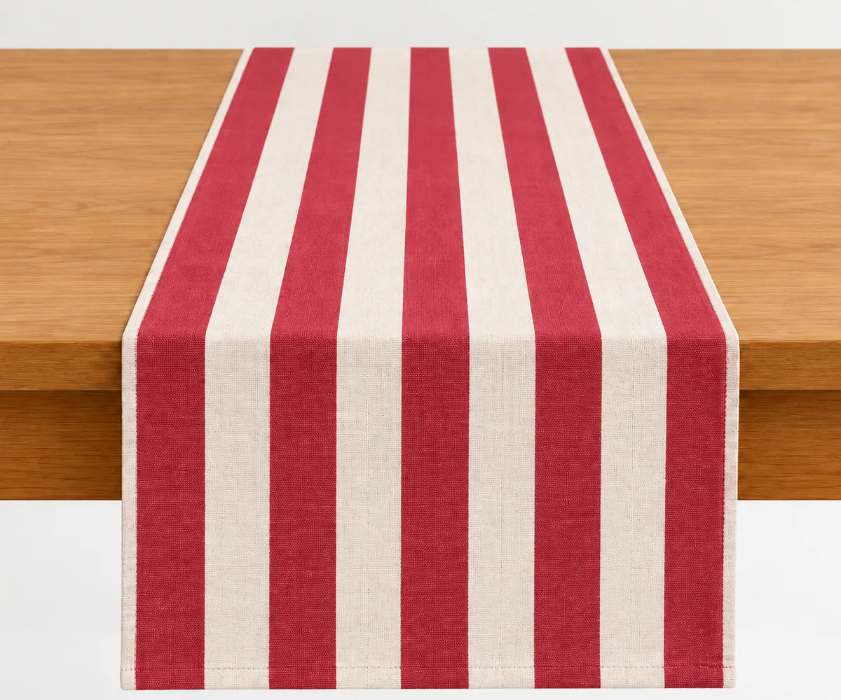 Long striped table runner in 100% cotton designed for large dining tables, gatherings, celebrations, and seasonal decor Long striped table runner in 100% cotton designed for large dining tables, gatherings, celebrations, and seasonal decor