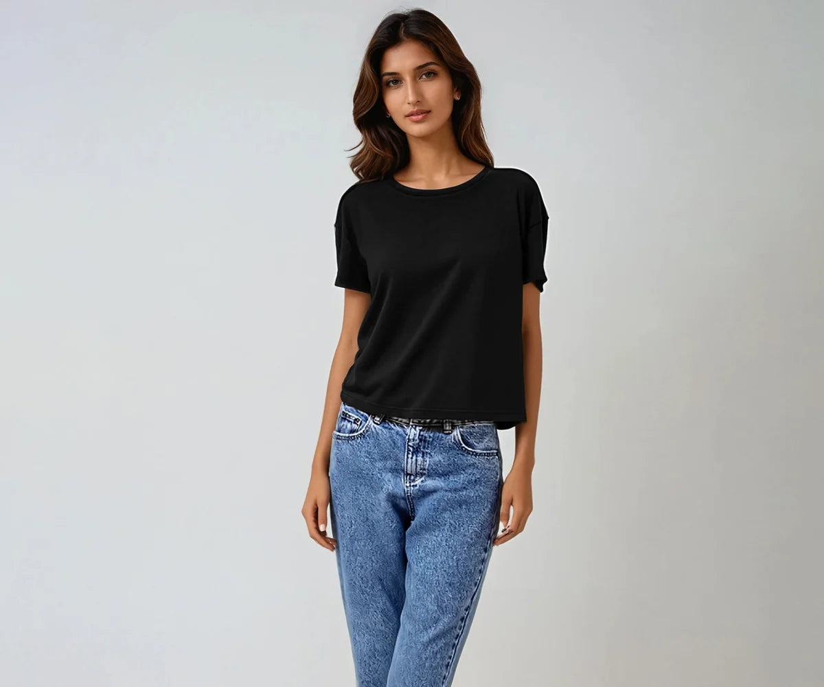 Women's cropped black crop top with a stylish design Women's cropped black crop top with a stylish design