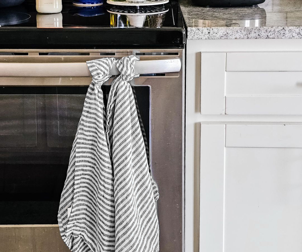 Durable reusable linen kitchen towels for sustainable homes Durable reusable linen kitchen towels for sustainable homes