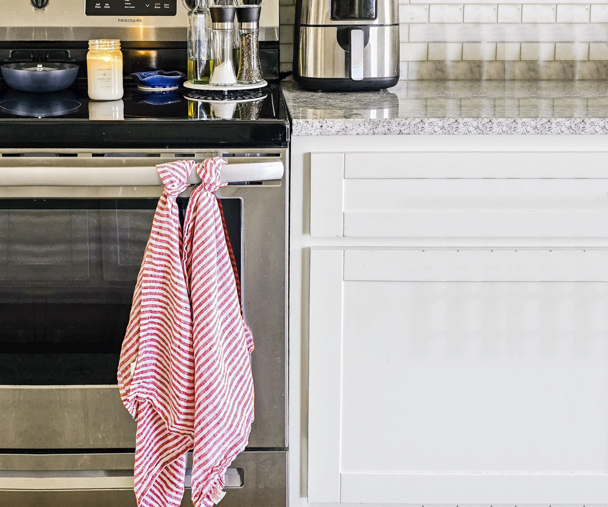Eco-friendly linen hand towels for kitchens and dining Eco-friendly linen hand towels for kitchens and dining