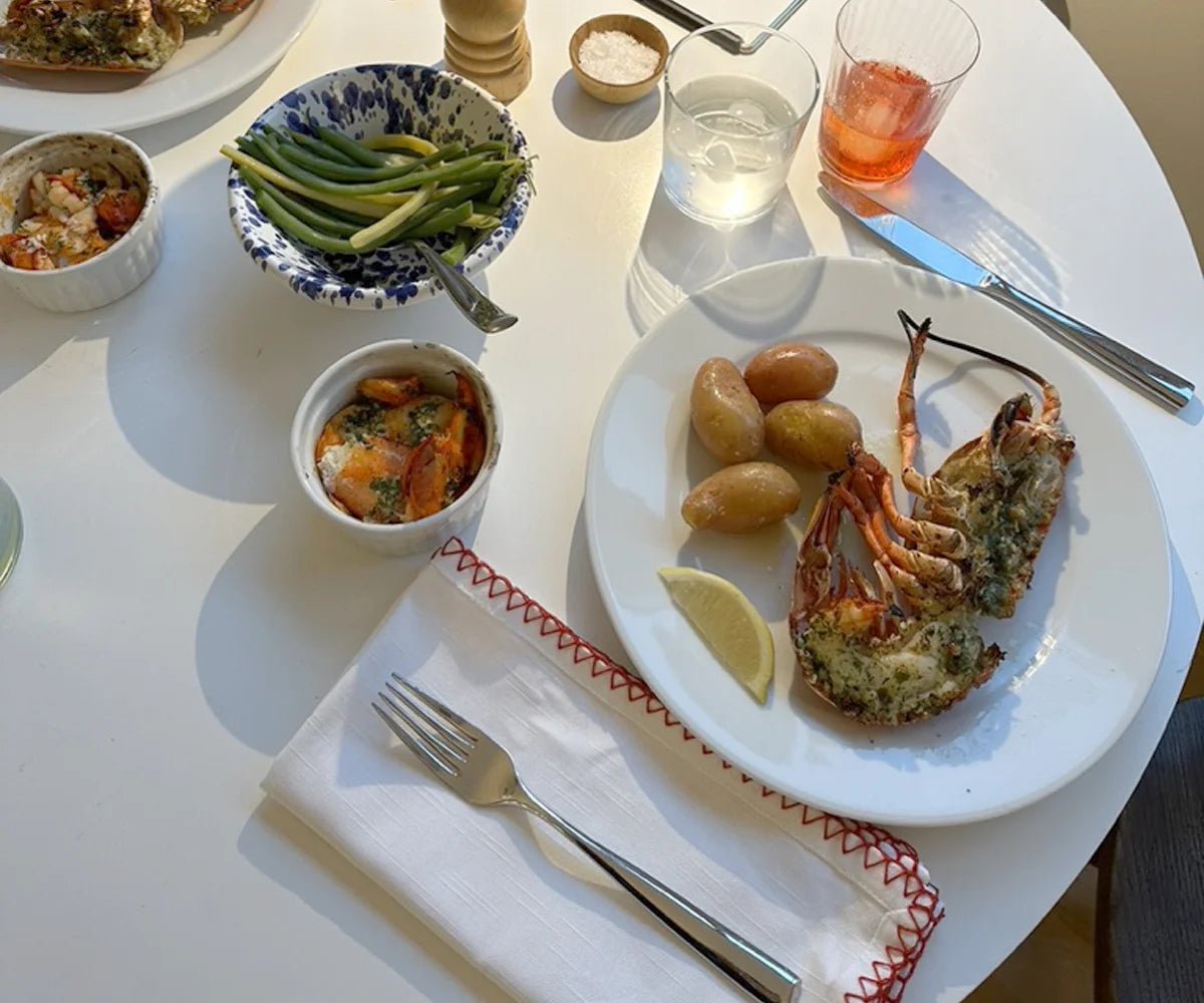 Cloth Napkins - Wedding Napkins - Shell Edge Napkin Cloth Napkins - Wedding Napkins - Shell Edge Napkin