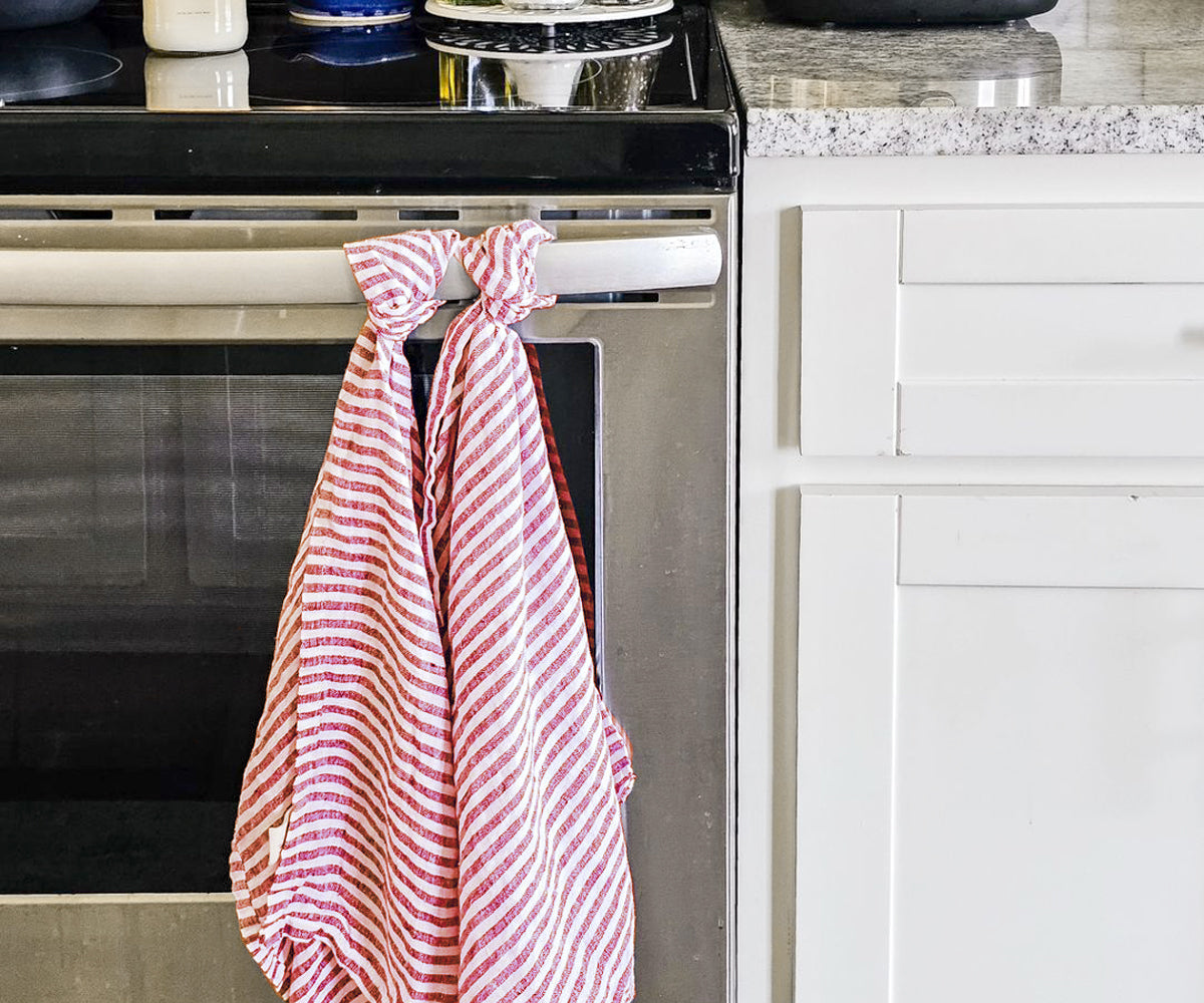 Versatile linen tea towels for Christmas and family gatherings Versatile linen tea towels for Christmas and family gatherings