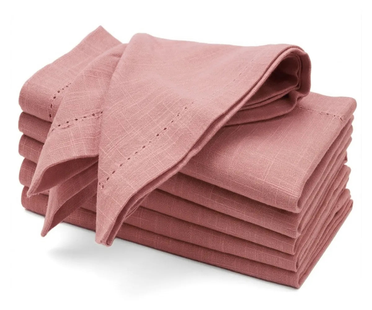 Elegant cloth napkins set for dining table styling Elegant cloth napkins set for dining table styling