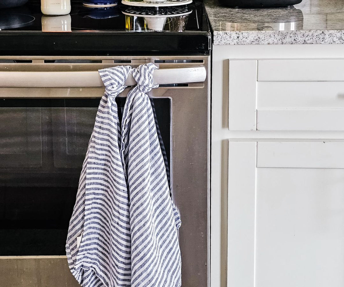 Premium linen kitchen towels for holiday entertaining Premium linen kitchen towels for holiday entertaining