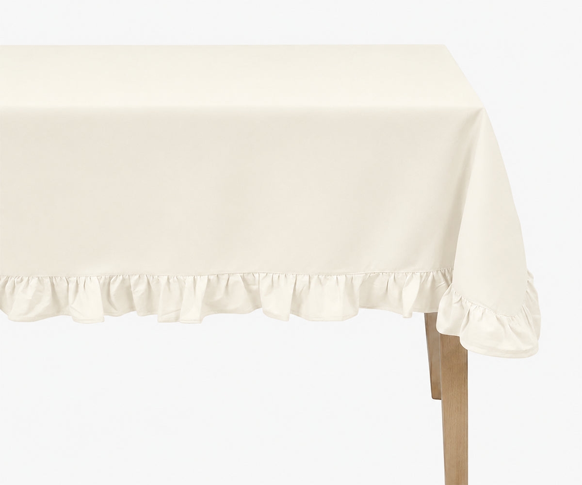 Ivory round cotton tablecloth with ruffle edge Ivory round cotton tablecloth with ruffle edge