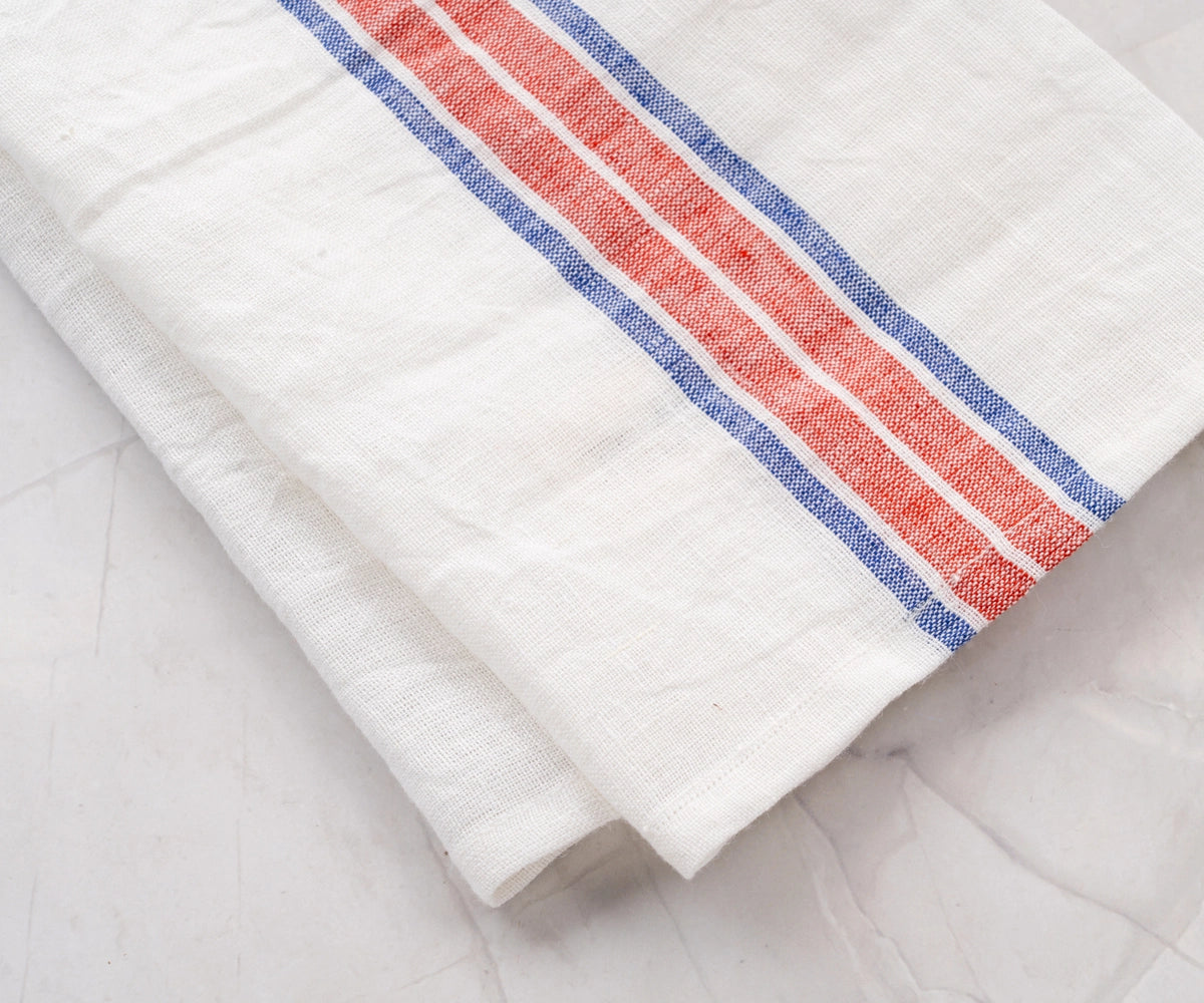 Versatile linen kitchen hand towels for multipurpose use  Versatile linen kitchen hand towels for multipurpose use