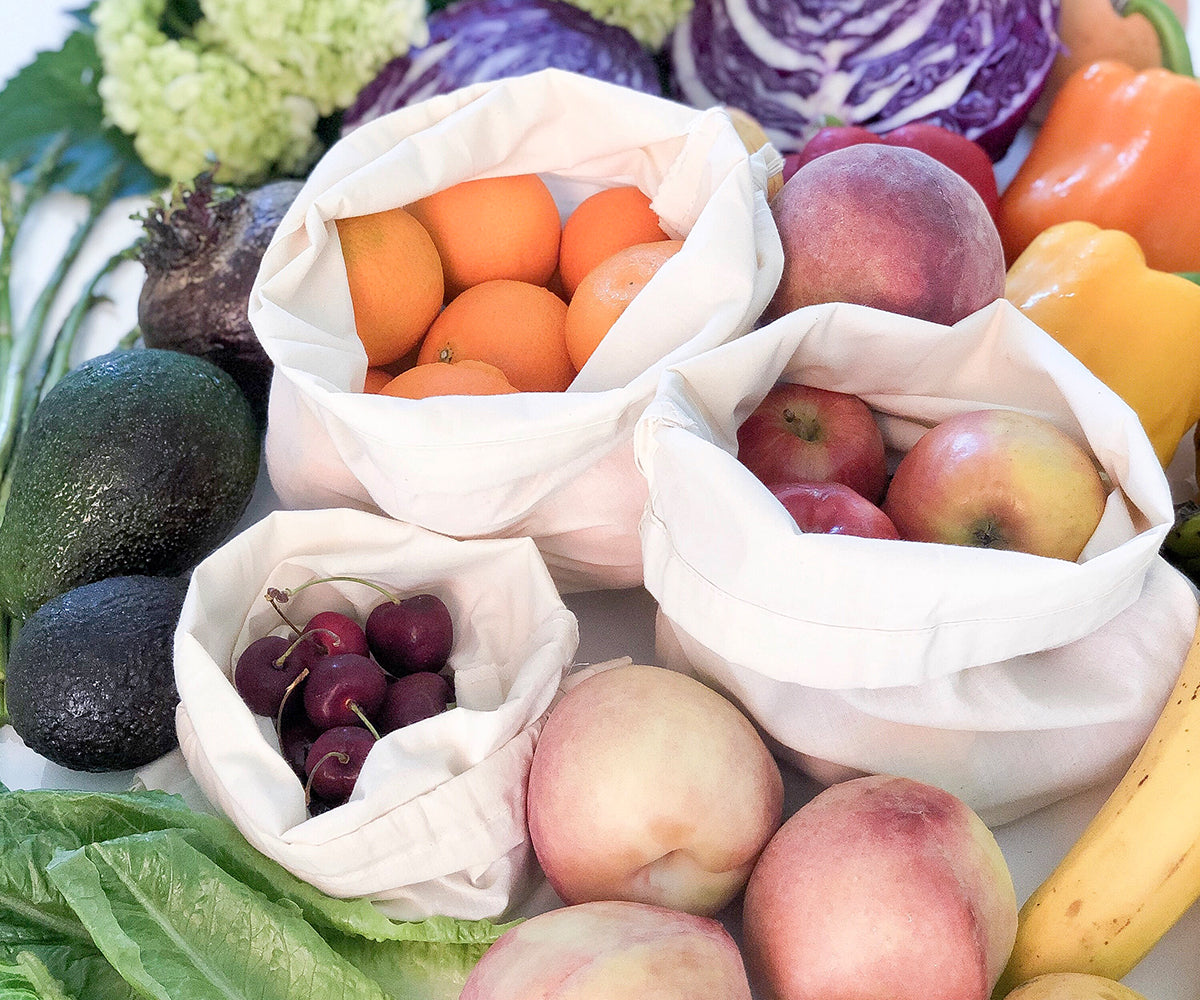 The muslin cotton bags can be used for multiple purposes around the house store the fruits and vegetables to keep them fresh for a longer time in the cotton drawstring bags.