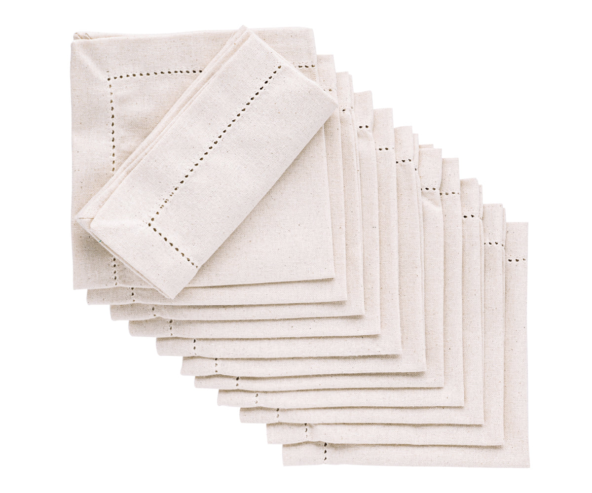 Learn creative Napkin Folding techniques for unique decor. Learn creative Napkin Folding techniques for unique decor.