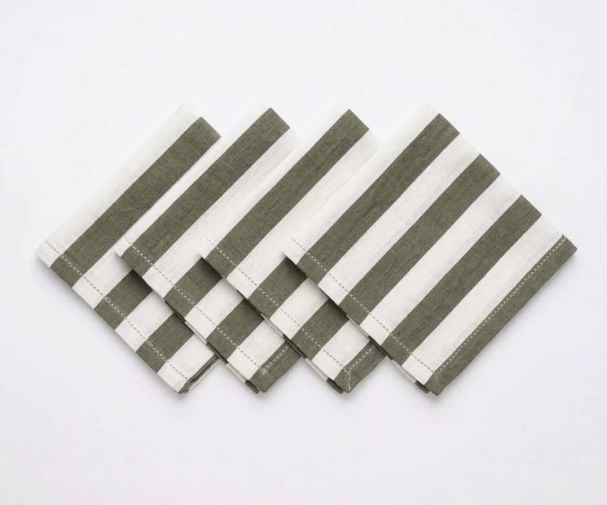 Eco friendly cotton linen cloth napkins with classic stripe design Eco friendly cotton linen cloth napkins with classic stripe design