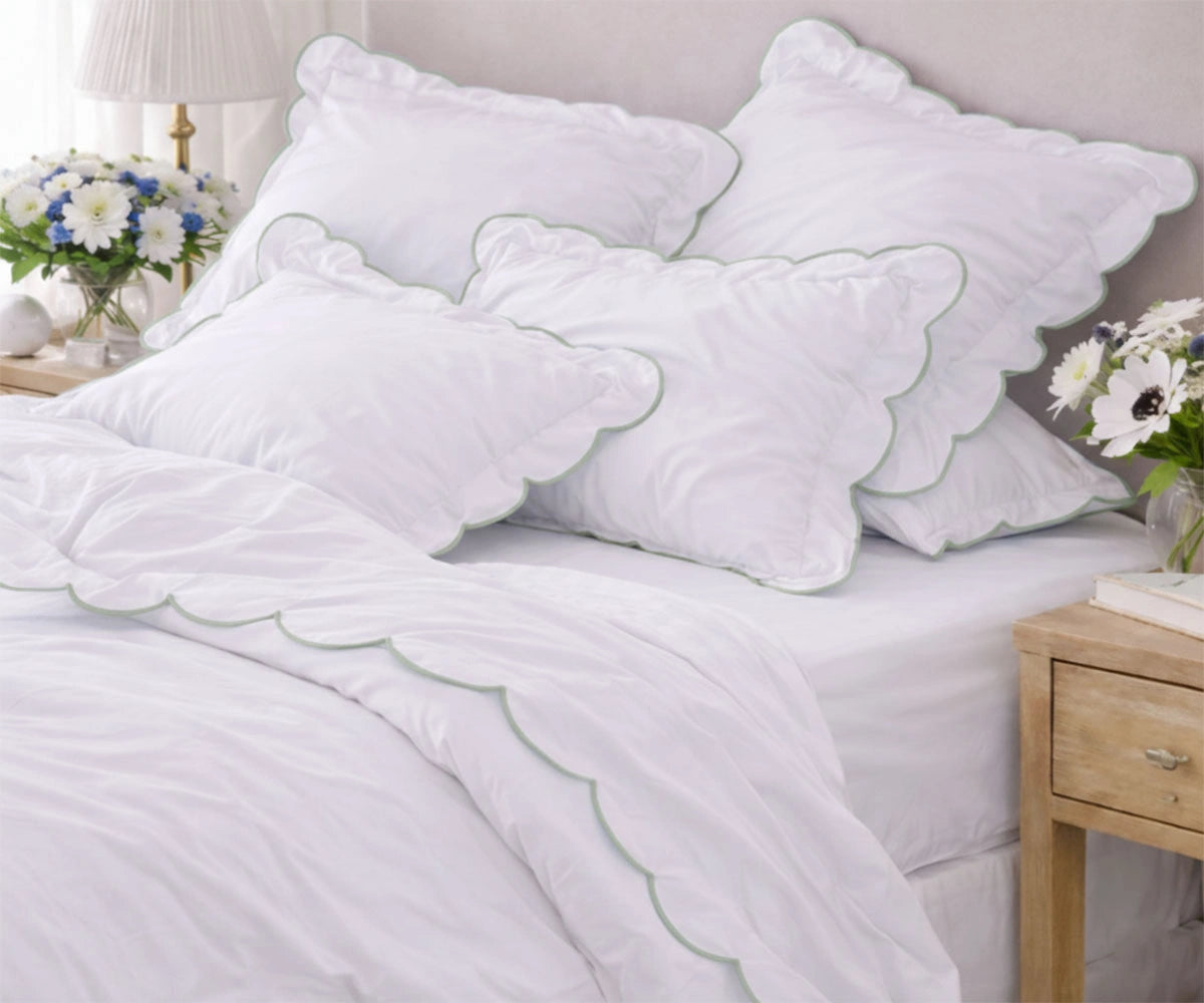 Sage green scalloped edge bedding set in 100% cotton for modern minimalist bedroom décor Sage green scalloped edge bedding set in 100% cotton for modern minimalist bedroom décor