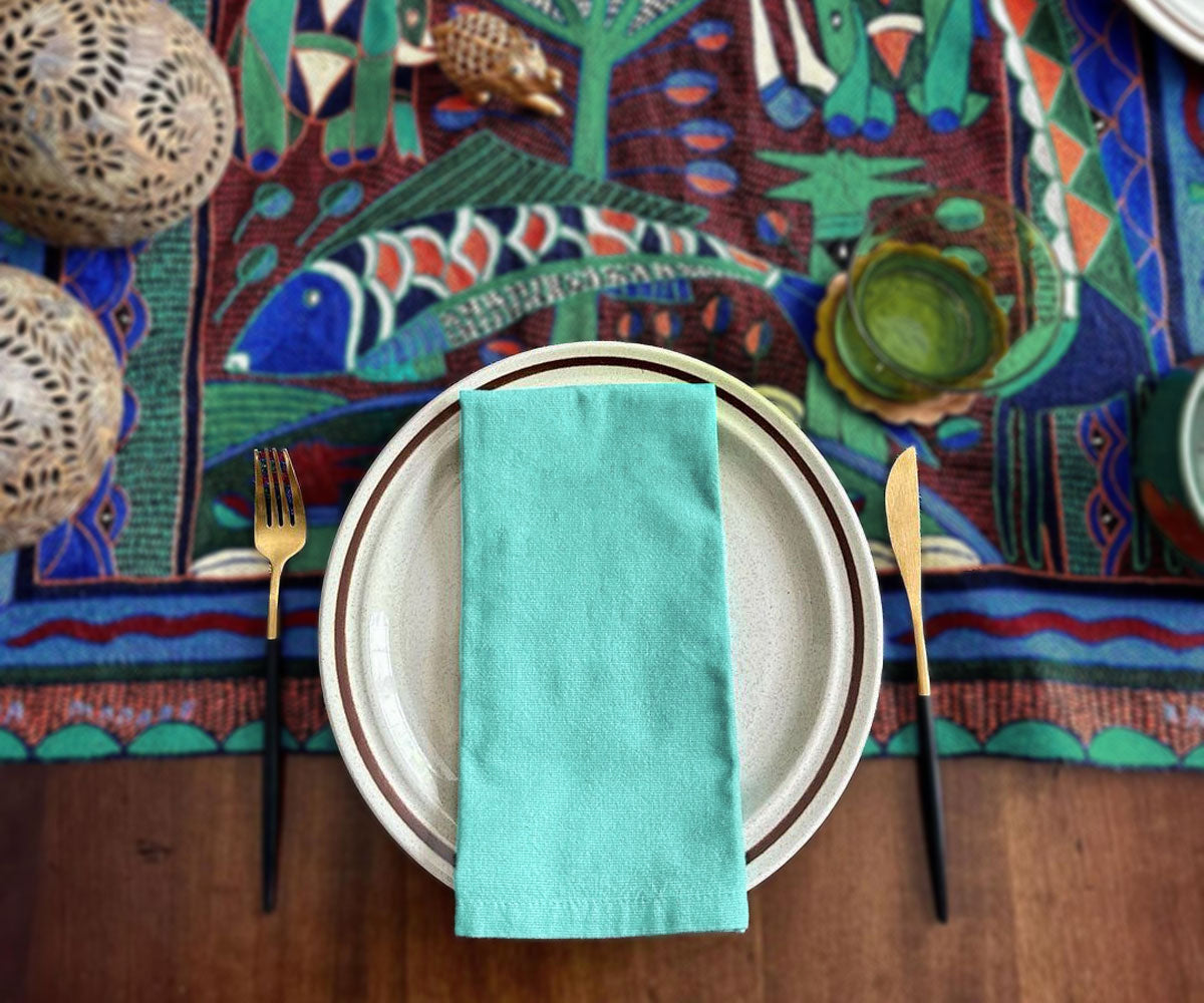 Light Blue Cloth Napkins: Add a touch of sophistication to your tabletop.