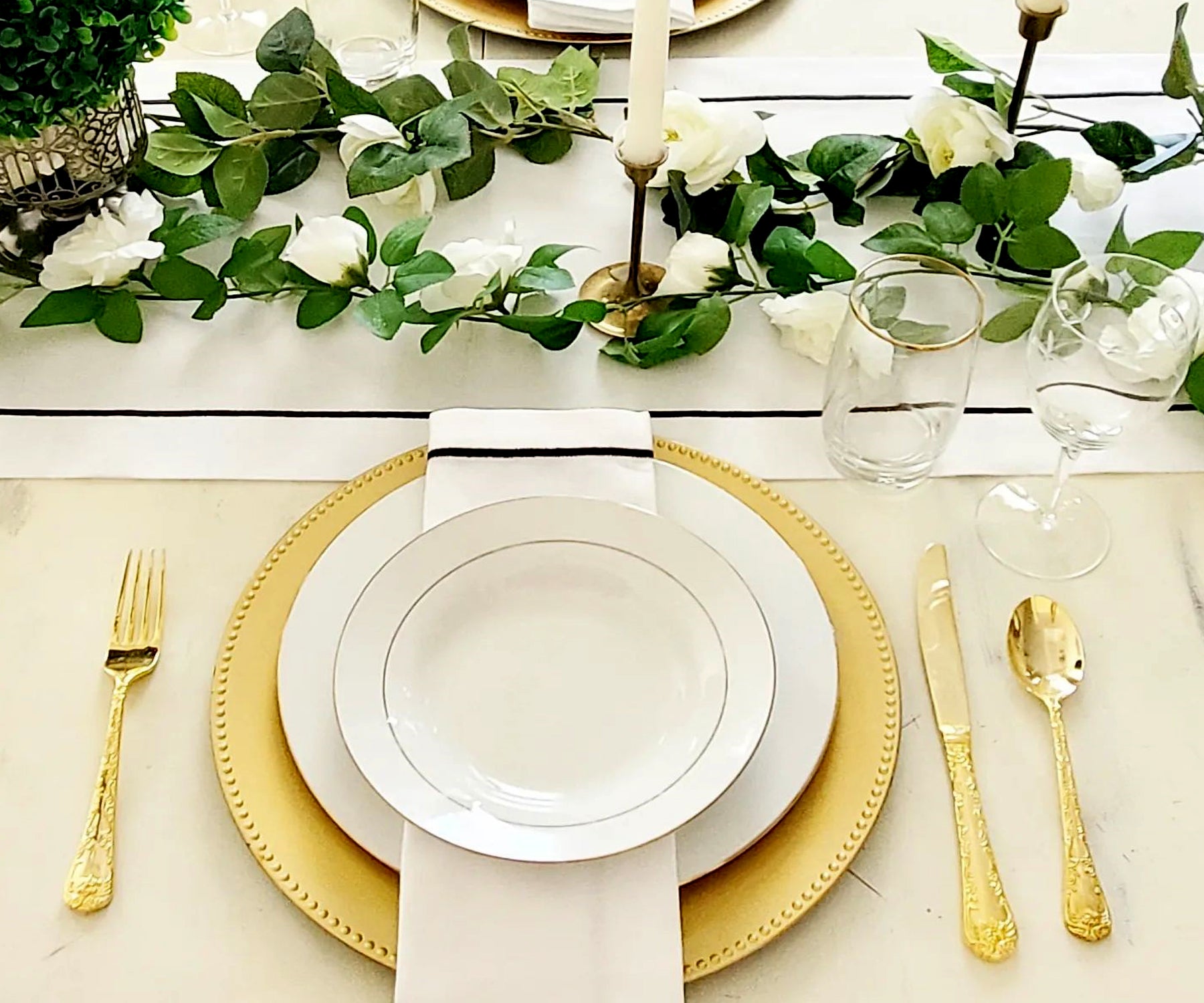 Perfect wedding table runner for a classic aesthetic. Perfect wedding table runner for a classic aesthetic.