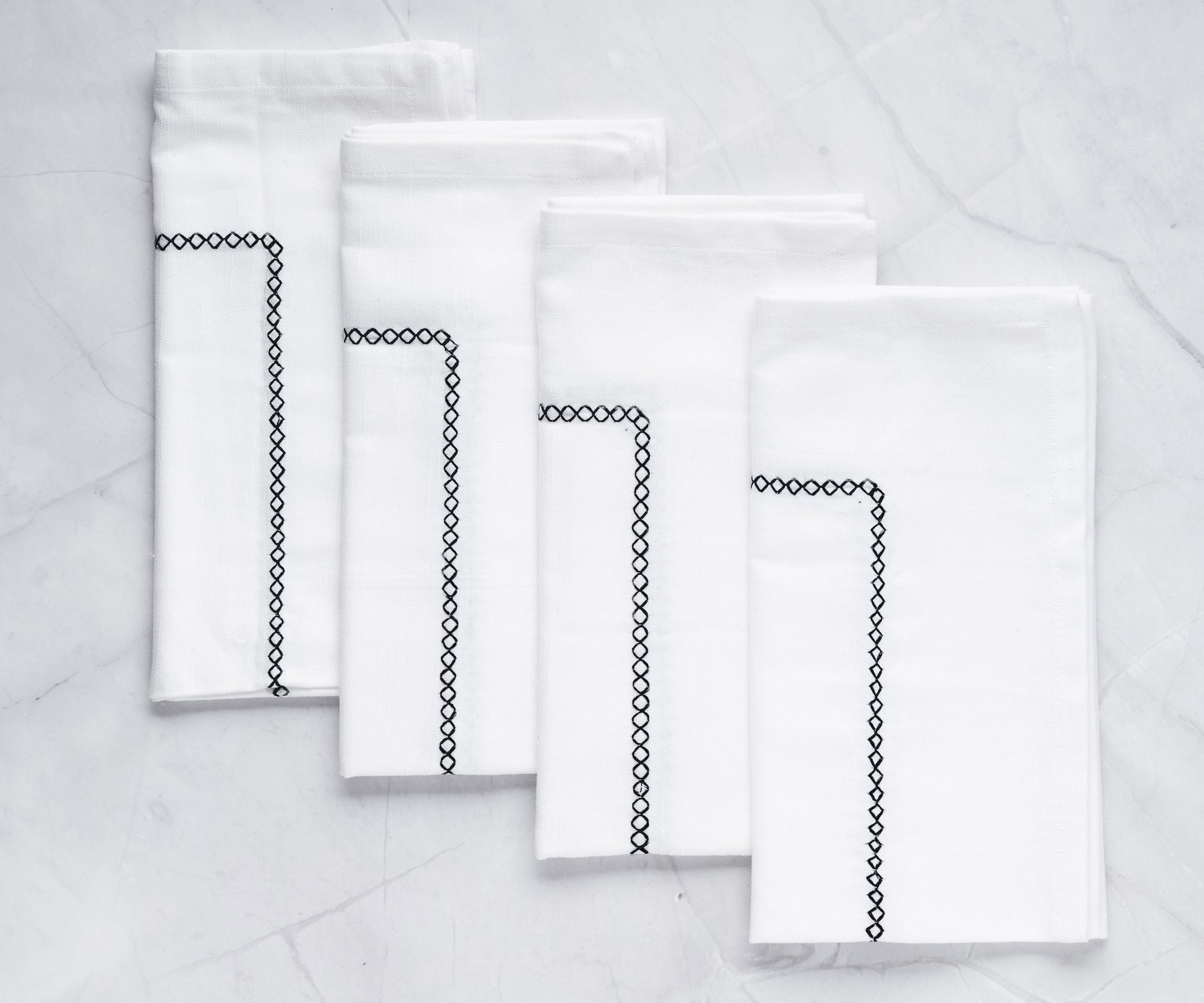Custom Embroidery Wedding Cloth Napkins for Table Decor Custom Embroidery Wedding Cloth Napkins for Table Decor