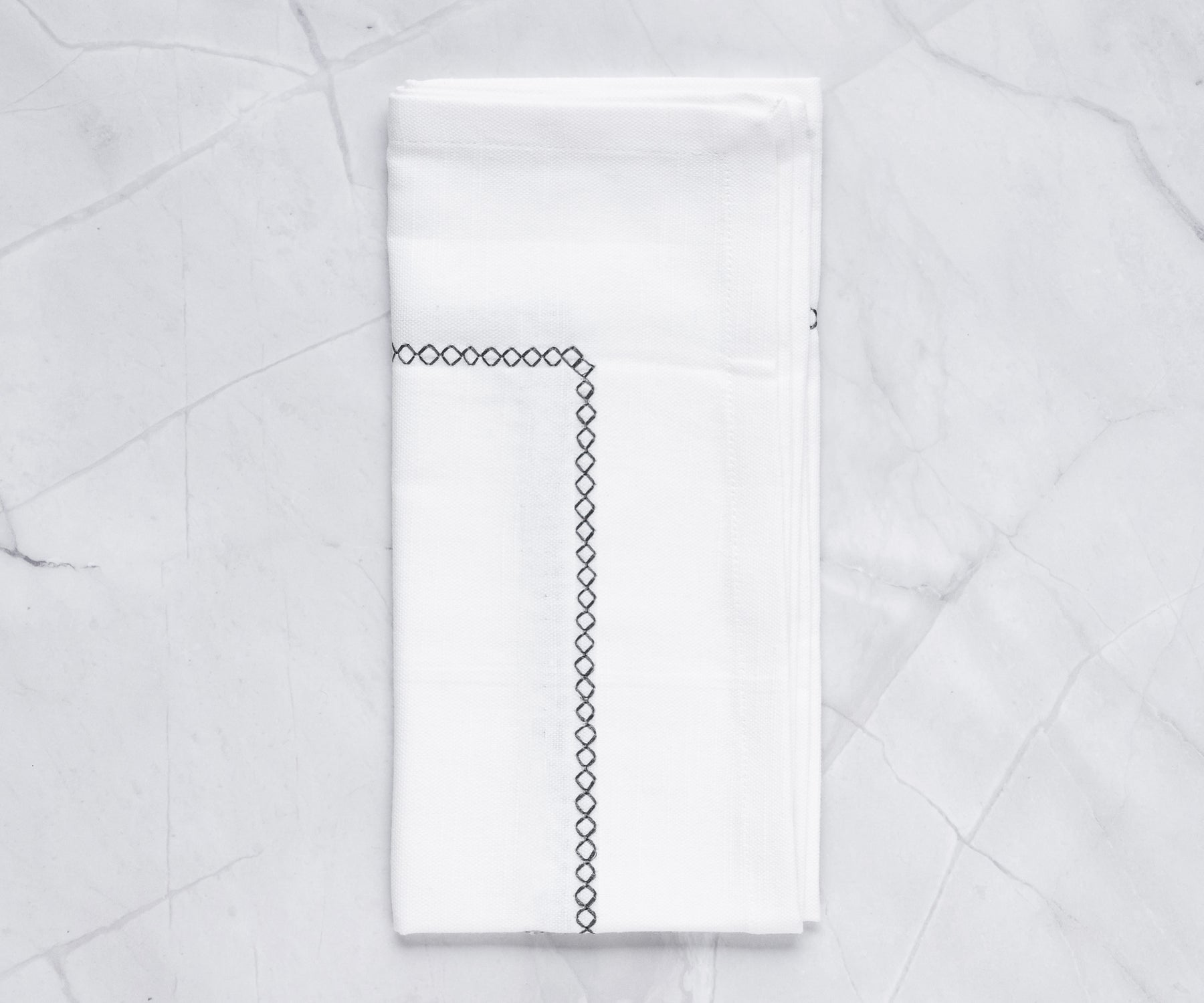 Custom Embroidery Wedding Cloth Napkins for Table Decor Custom Embroidery Wedding Cloth Napkins for Table Decor