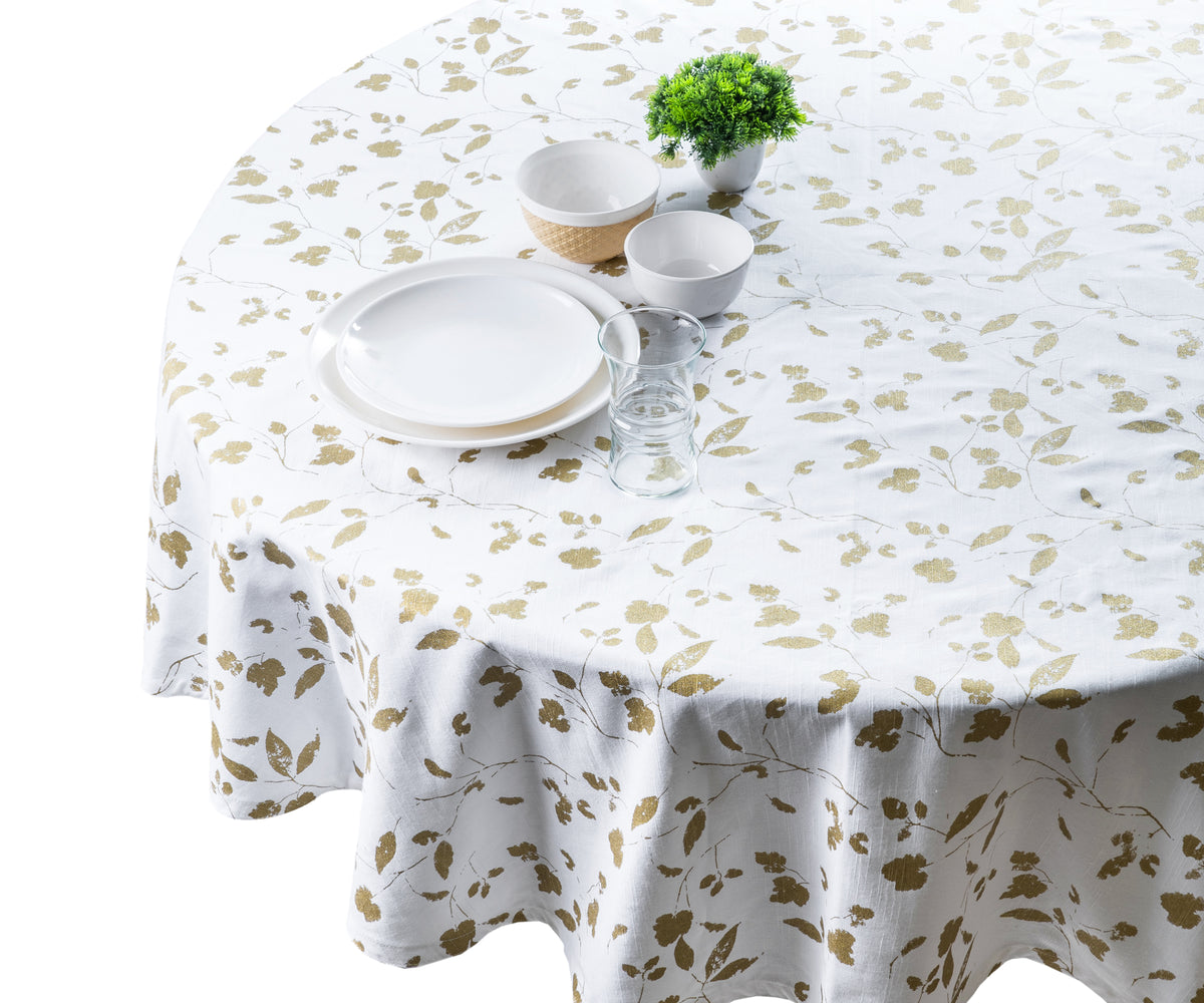 Enhance your table arrangements with round white tablecloths, stylish cloth options, refreshing green picks, and robust outdoor tablecloths.