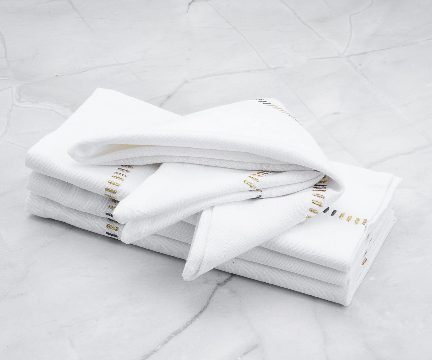 Custom Embroidery Wedding Cloth Napkins for Table Decor Custom Embroidery Wedding Cloth Napkins for Table Decor