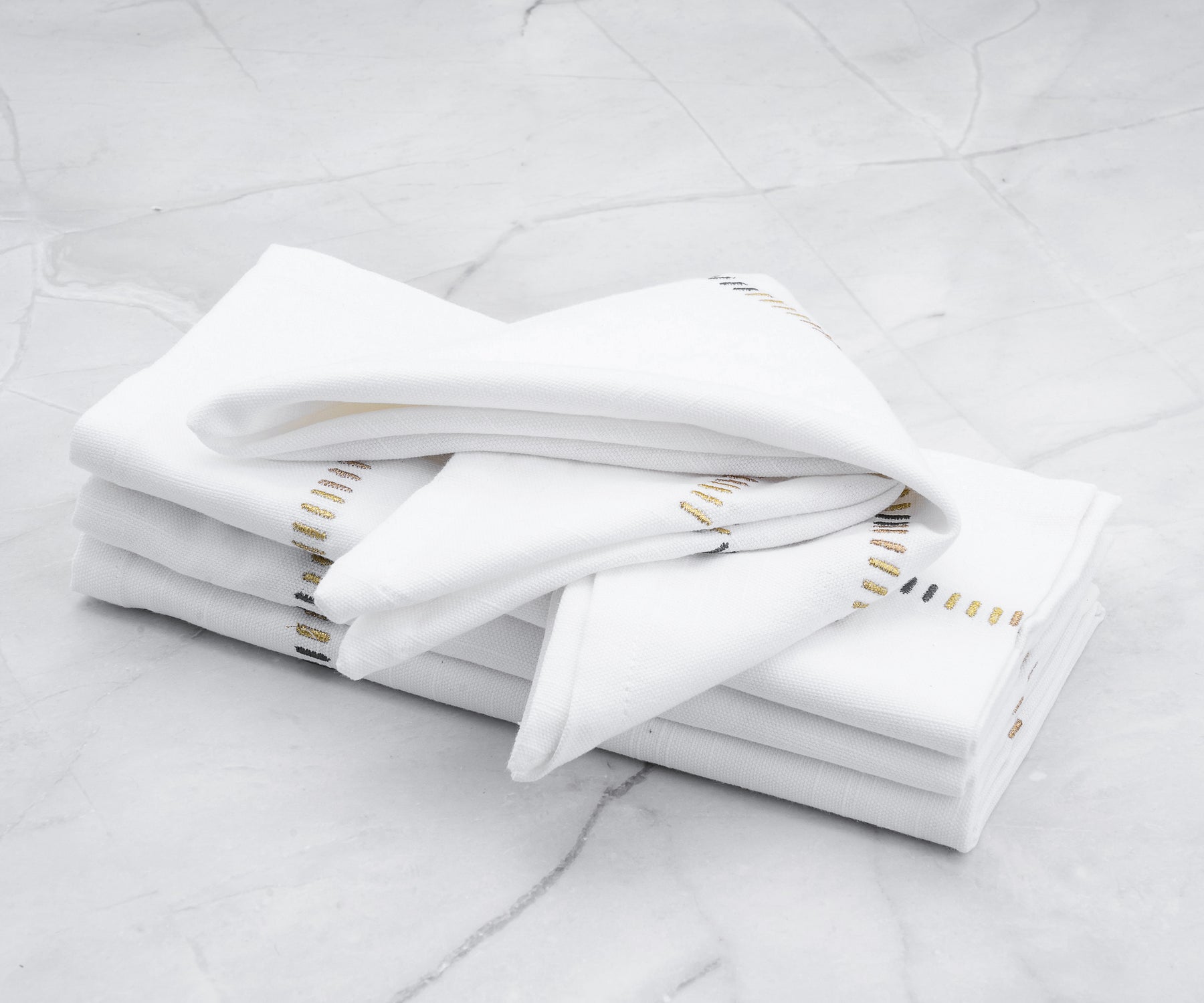 Custom Embroidery Wedding Cloth Napkins for Table Decor Custom Embroidery Wedding Cloth Napkins for Table Decor