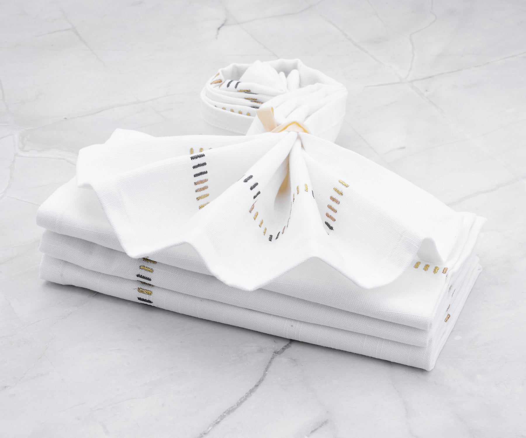 Custom Embroidery Wedding Cloth Napkins for Table Decor Custom Embroidery Wedding Cloth Napkins for Table Decor