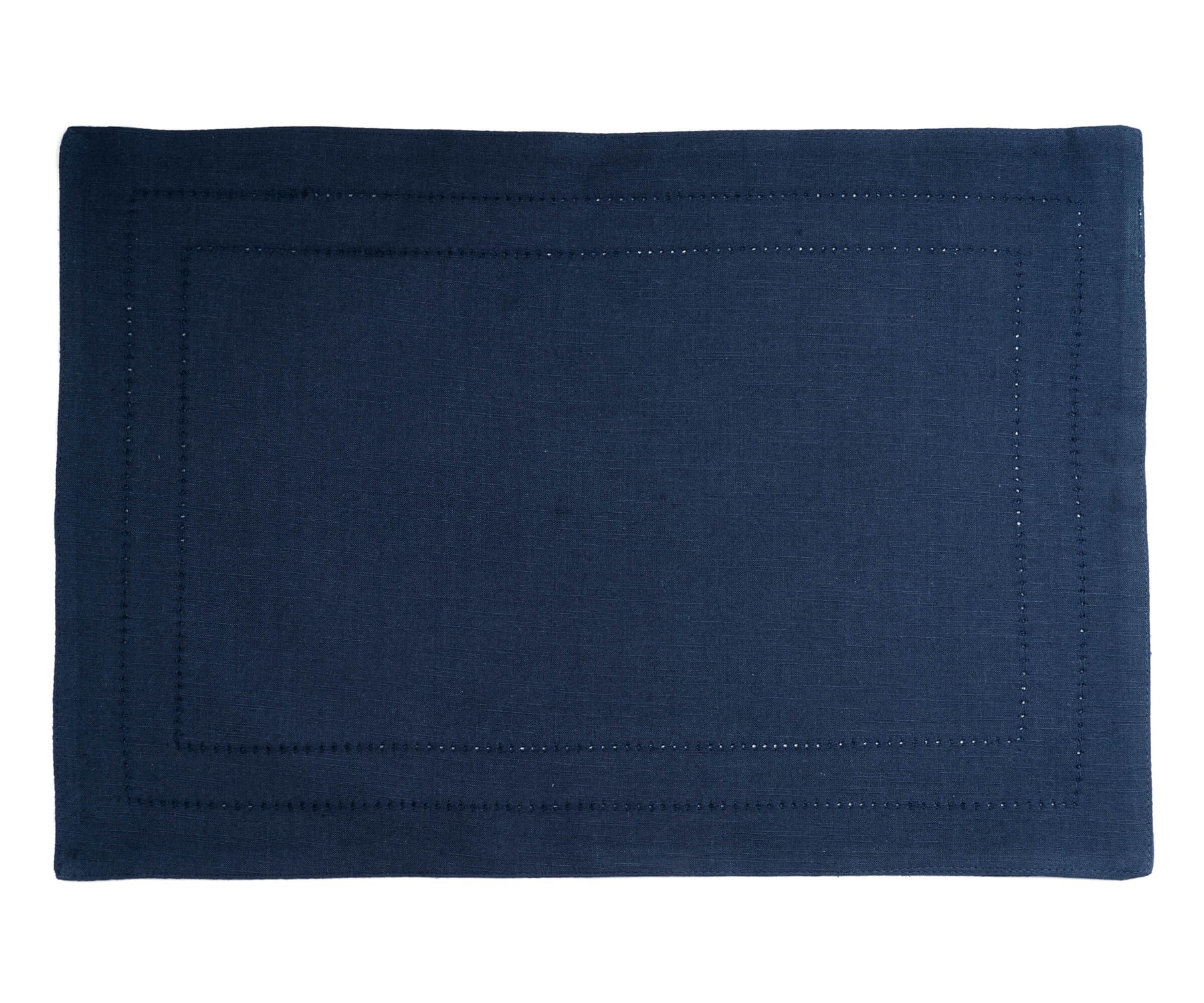 Enhance your table with stylish blue pattern placemats, featuring trendy buffalo plaid design for a chic and practical dining upgrade. Enhance your table with stylish blue pattern placemats, featuring trendy buffalo plaid design for a chic and practical dining upgrade.