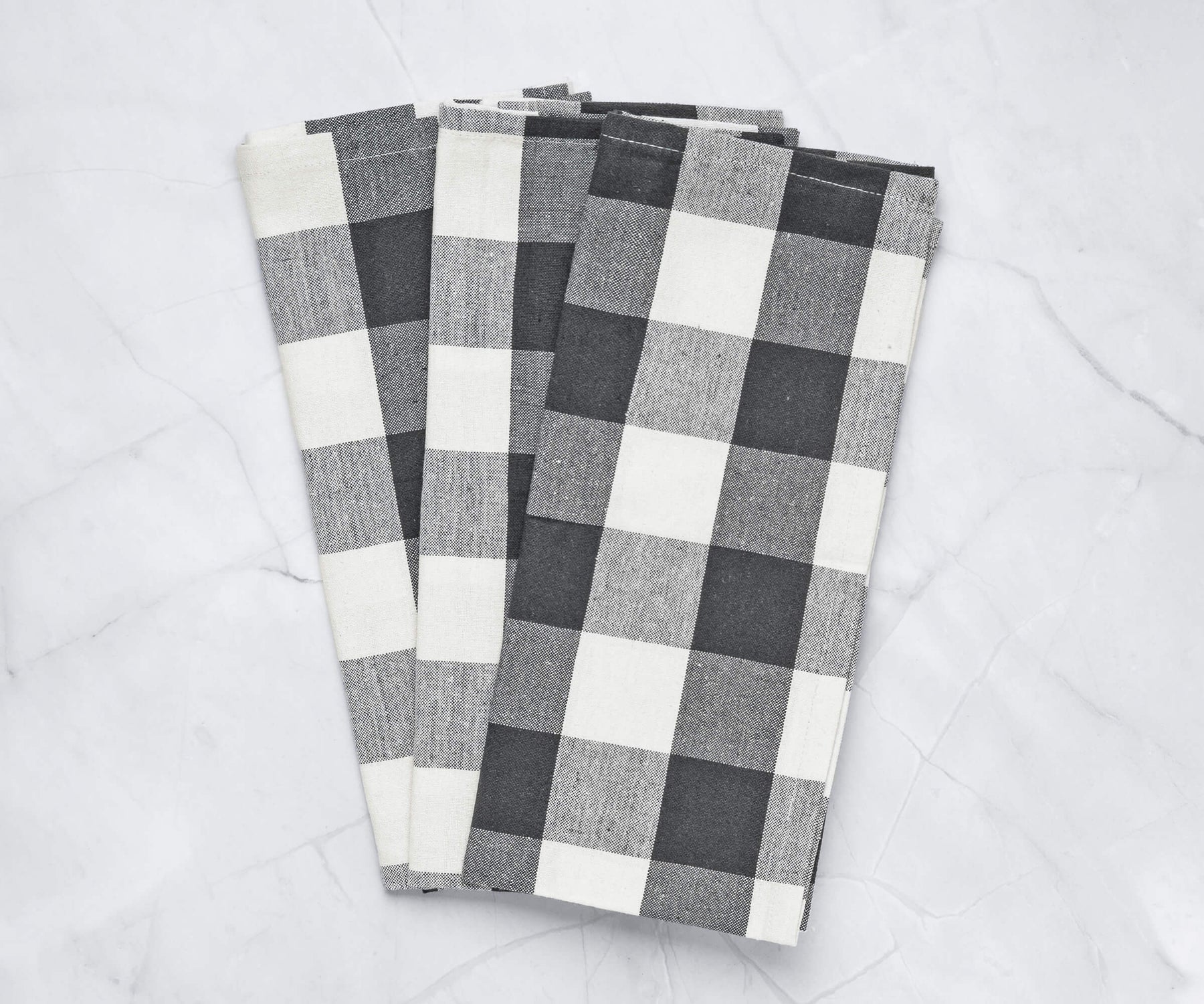 Grey towels are a versatile and stylish choice for kitchens, adding a touch of modern elegance to any space. Grey towels are a versatile and stylish choice for kitchens, adding a touch of modern elegance to any space.