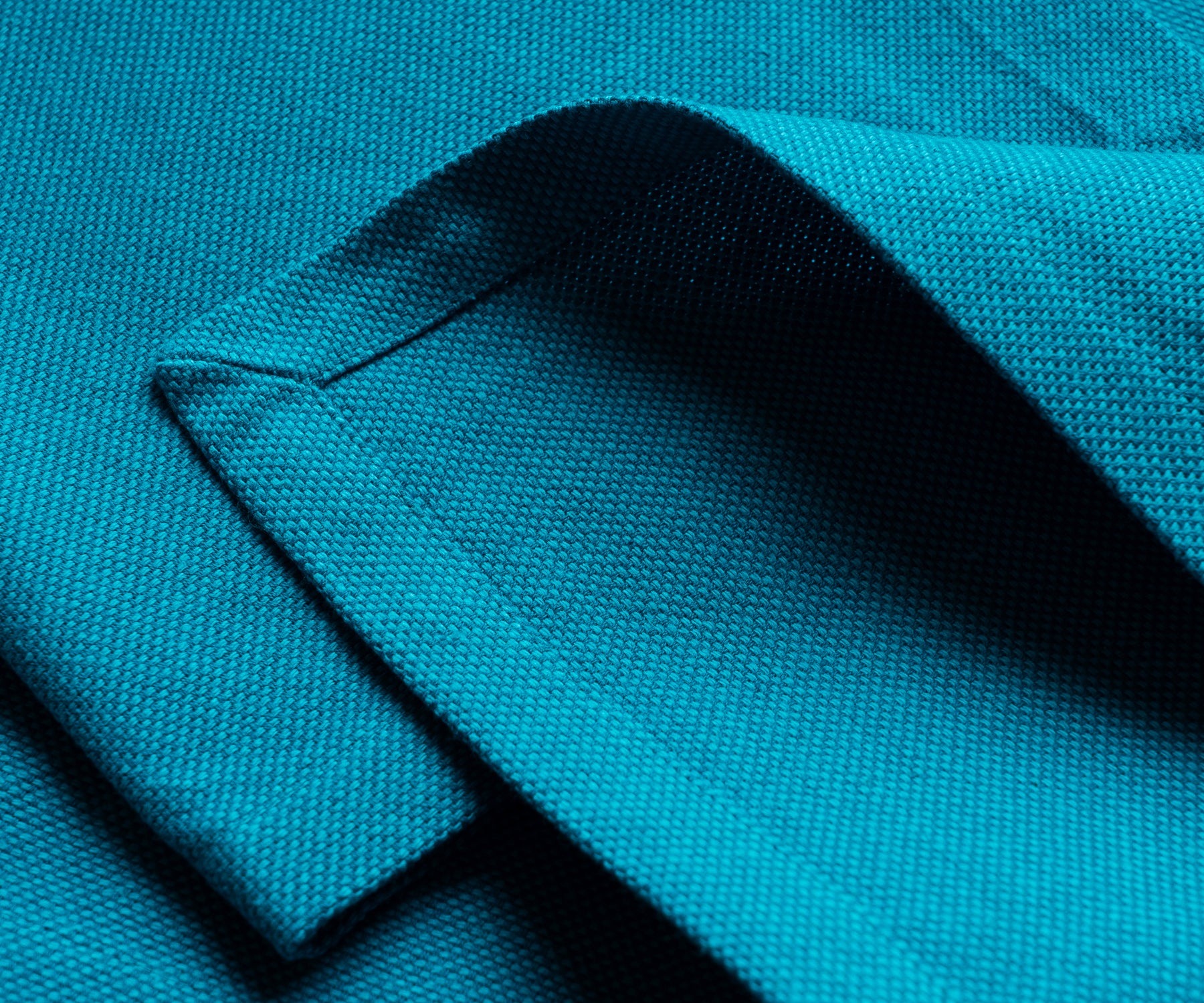 Enhance your dining setup with blue pattern placemats, boasting a trendy buffalo plaid design for a chic and practical table enhancement. Enhance your dining setup with blue pattern placemats, boasting a trendy buffalo plaid design for a chic and practical table enhancement.