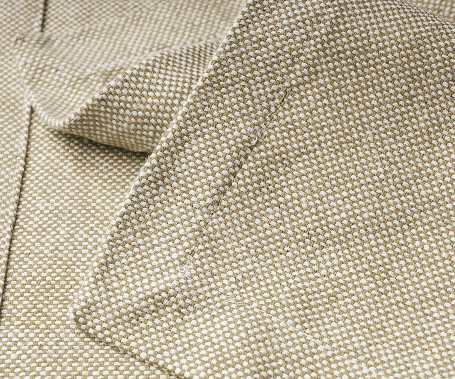 Add a touch of charm and protection to your table with green fabric placemats, elevating your dining experience effortlessly.  Add a touch of charm and protection to your table with green fabric placemats, elevating your dining experience effortlessly.