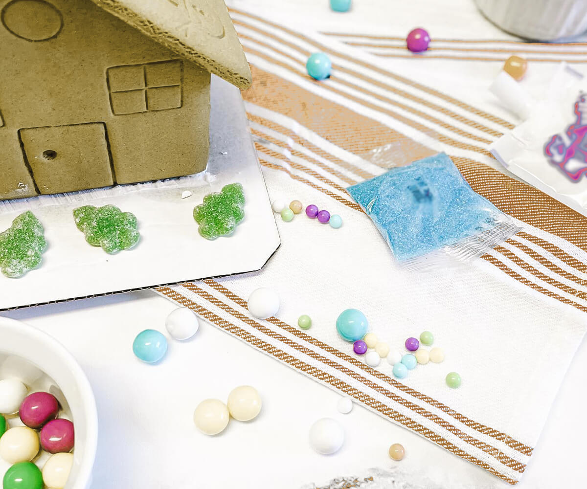 Stack of cotton dish towels in assorted colors, great for kitchen decor and utility. Stack of cotton dish towels in assorted colors, great for kitchen decor and utility.