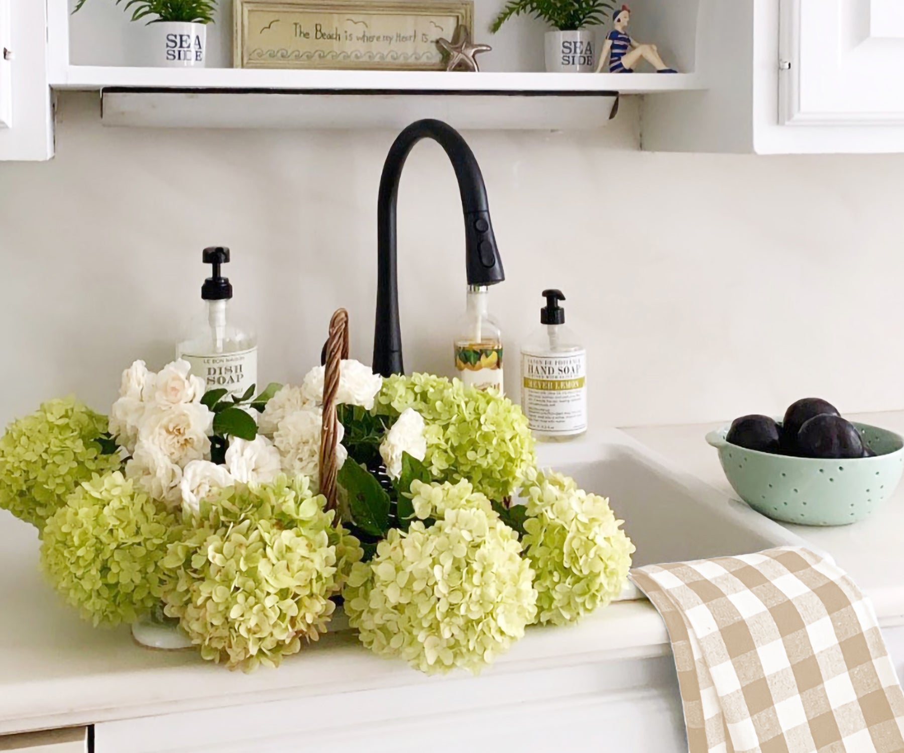 The best kitchen towel is the one that is absorbent, durable, and easy to care for. It should also be a color or pattern that you love. The best kitchen towel is the one that is absorbent, durable, and easy to care for. It should also be a color or pattern that you love.