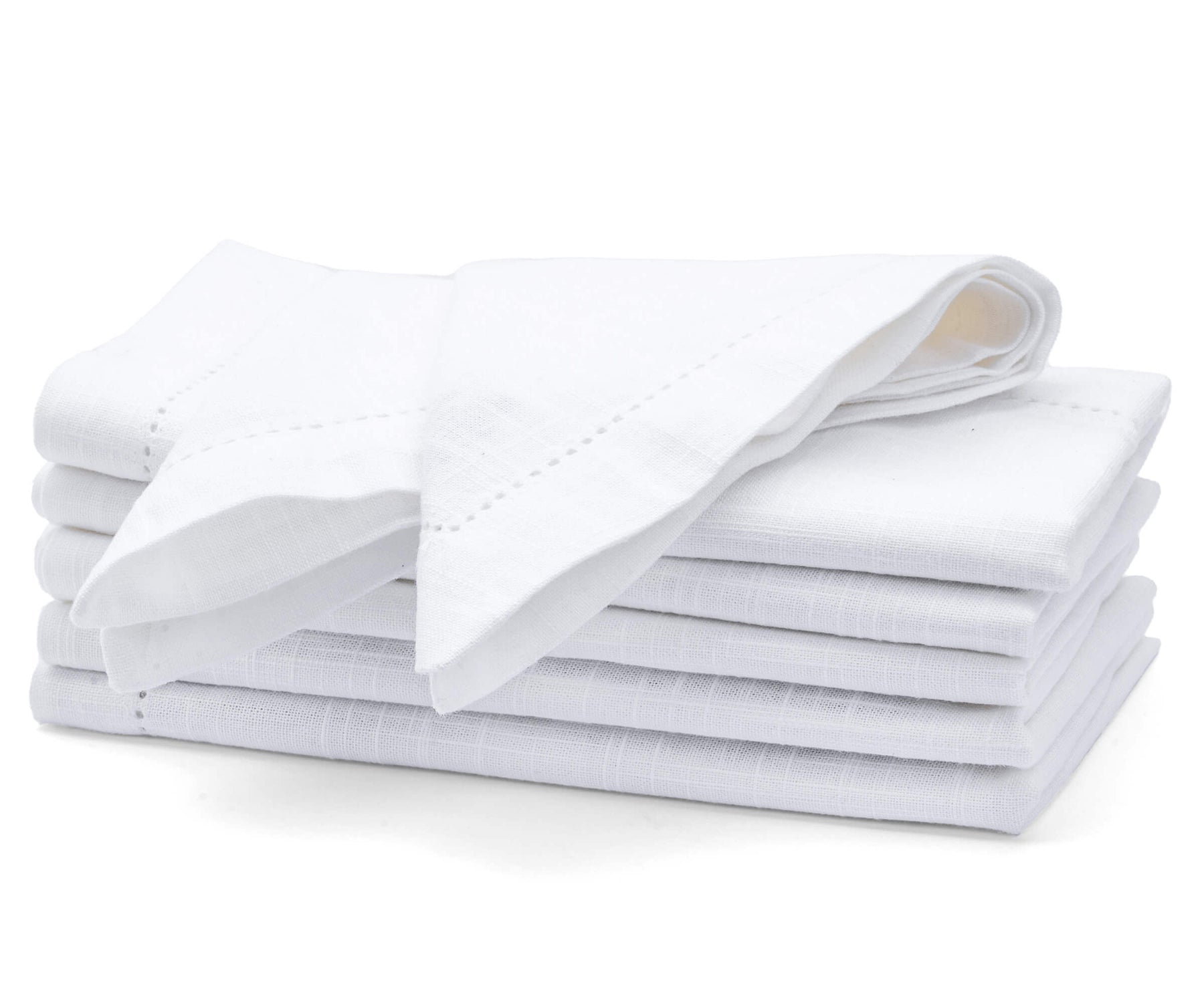 White linen napkins of size 18x18 White linen napkins of size 18x18", linen napkins set of 6 are with borders arranged one above another.