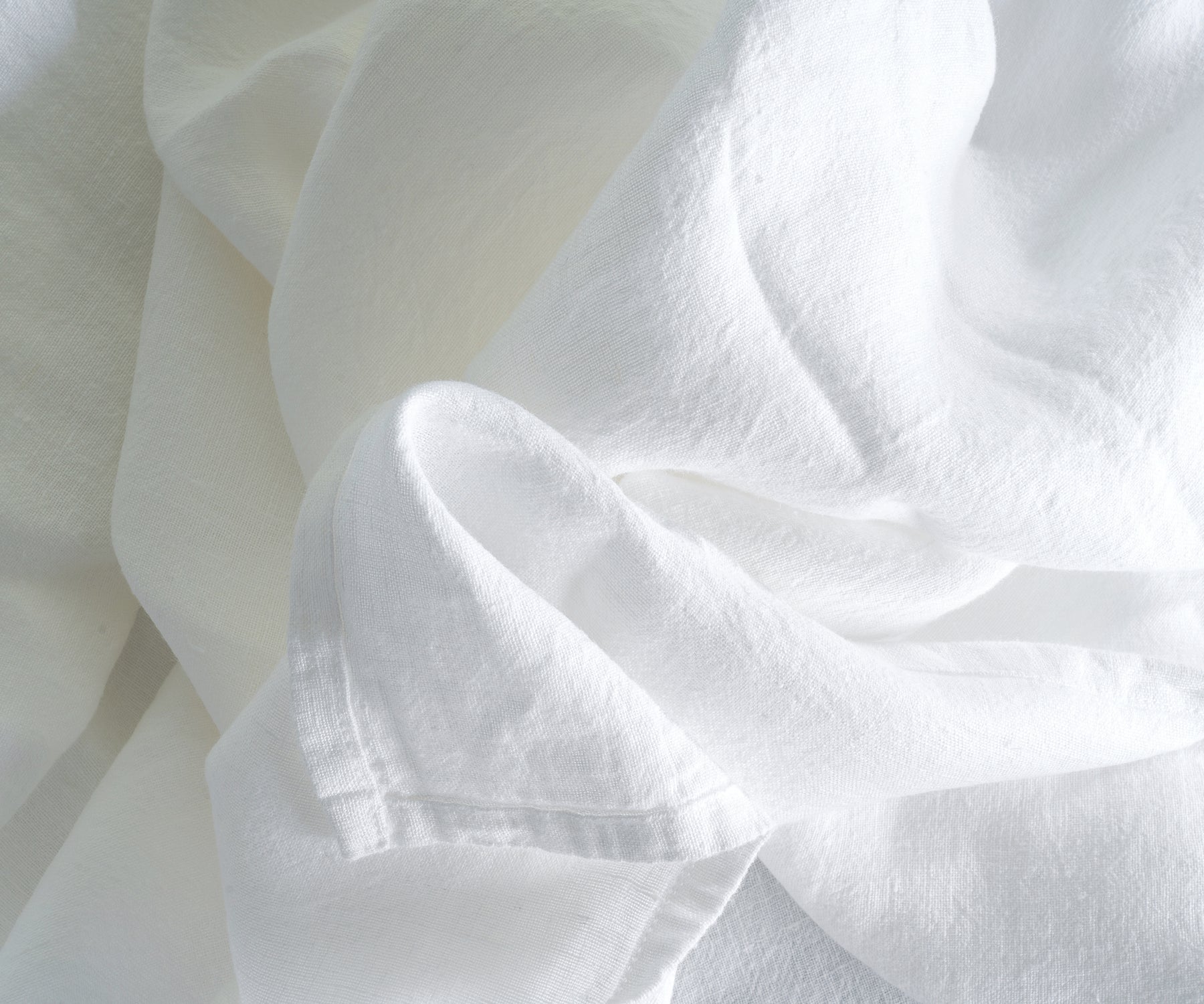 Discover the versatility of a white tablecloth. Explore our offerings, including elegant white round tablecloths, for a touch of refinement. Discover the versatility of a white tablecloth. Explore our offerings, including elegant white round tablecloths, for a touch of refinement.