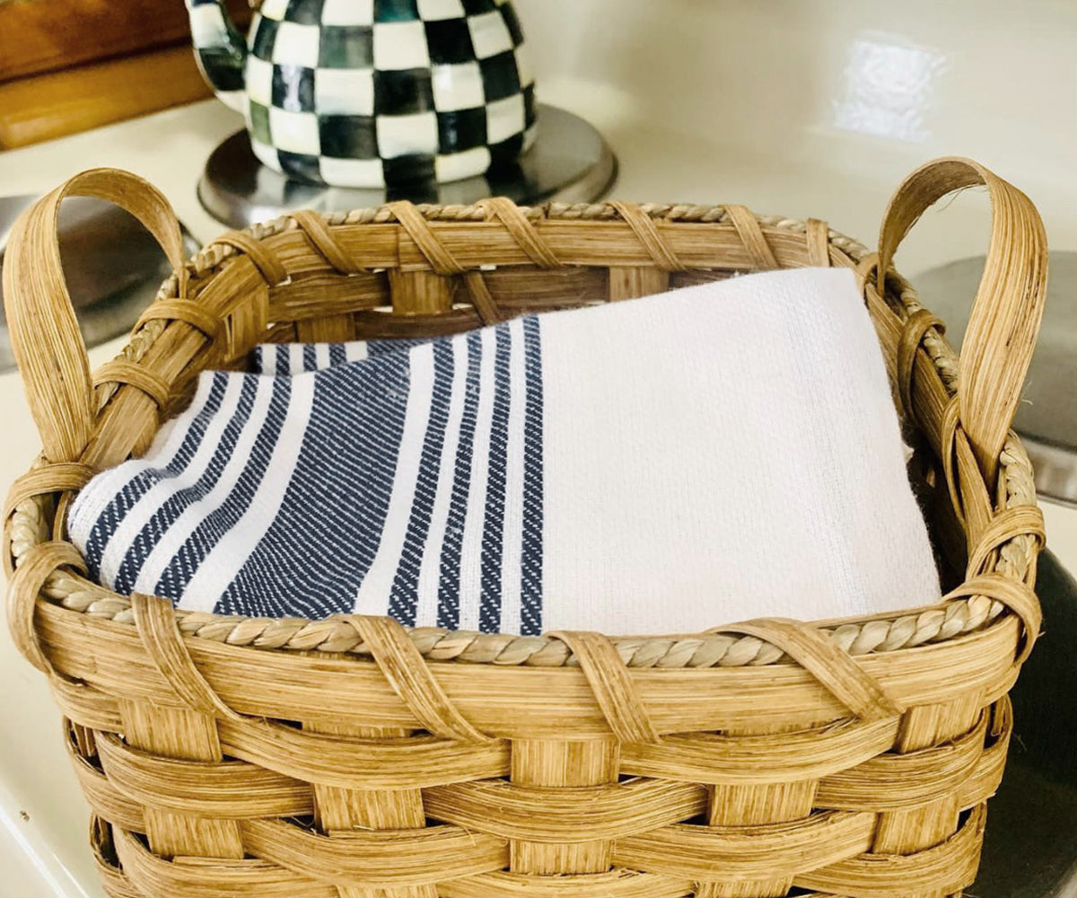 Striped towels, Flour sack dish towels, White tea towels, Cotton kitchen towels,  White cotton dish towels. Striped towels, Flour sack dish towels, White tea towels, Cotton kitchen towels,  White cotton dish towels.