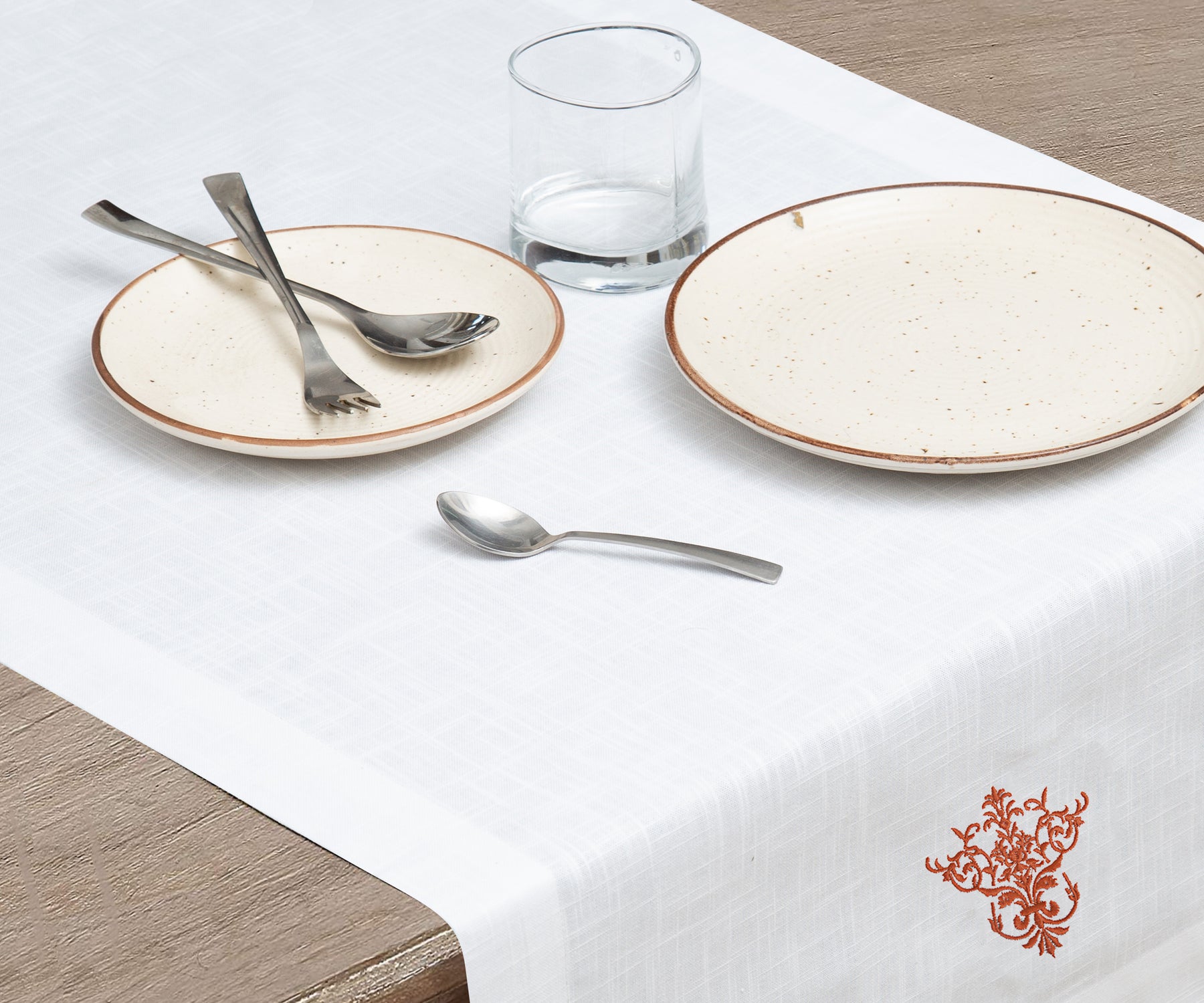 tablerunners are made with woven fabric, cotton table runner, red table runner, farmhouse table runner. tablerunners are made with woven fabric, cotton table runner, red table runner, farmhouse table runner.