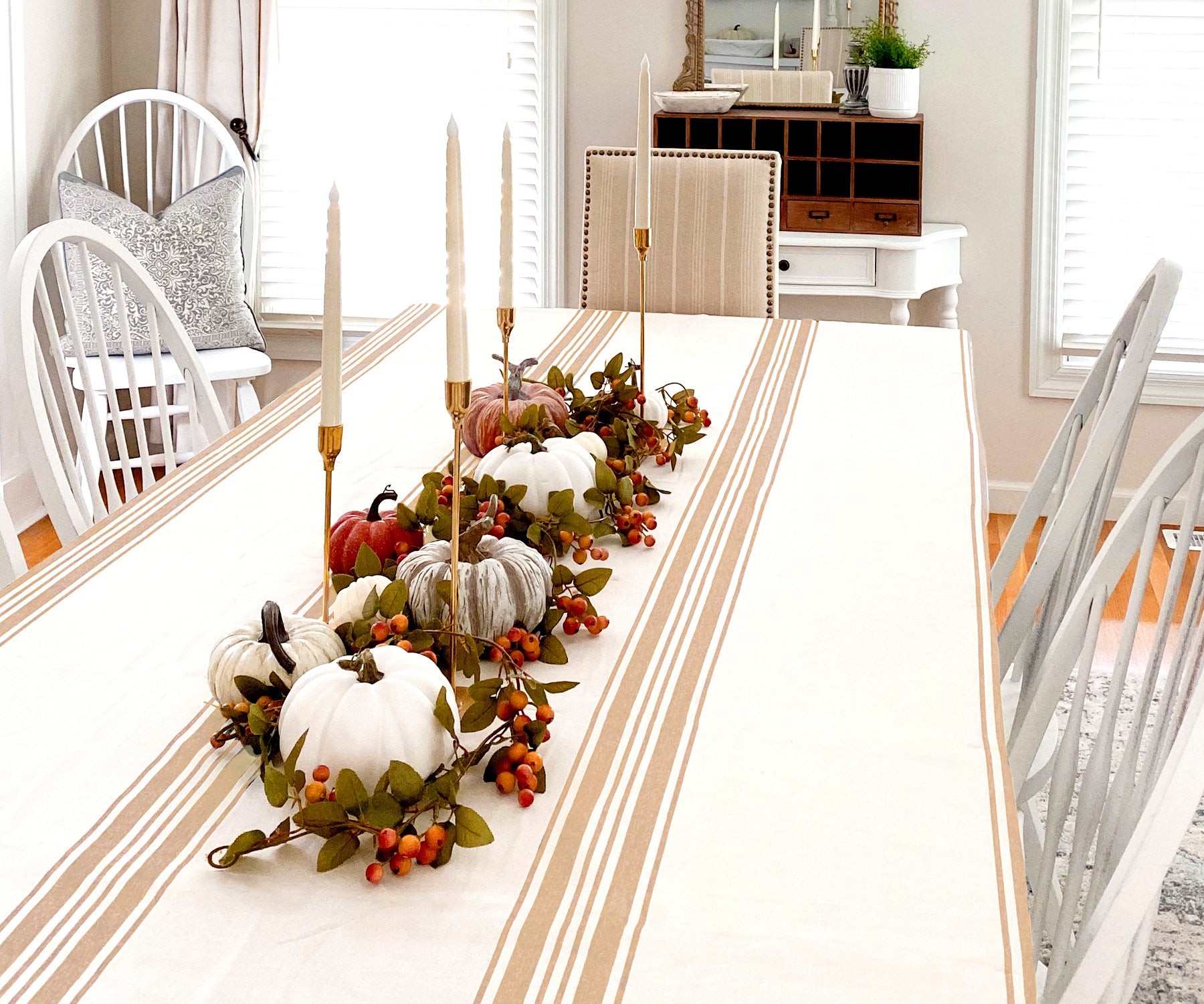 10 Tips to Get Wrinkles Out Tablecloths