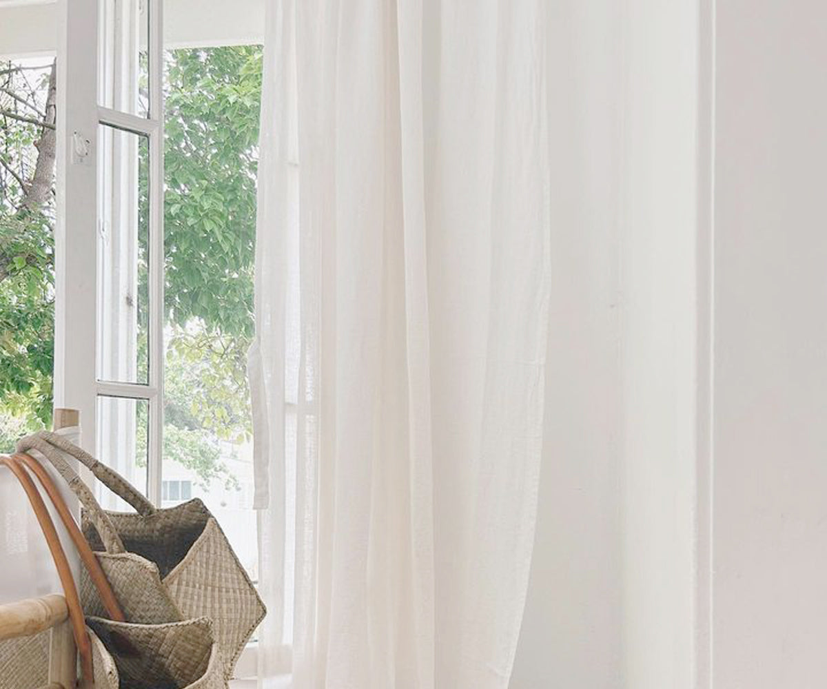 How to Hang Curtains