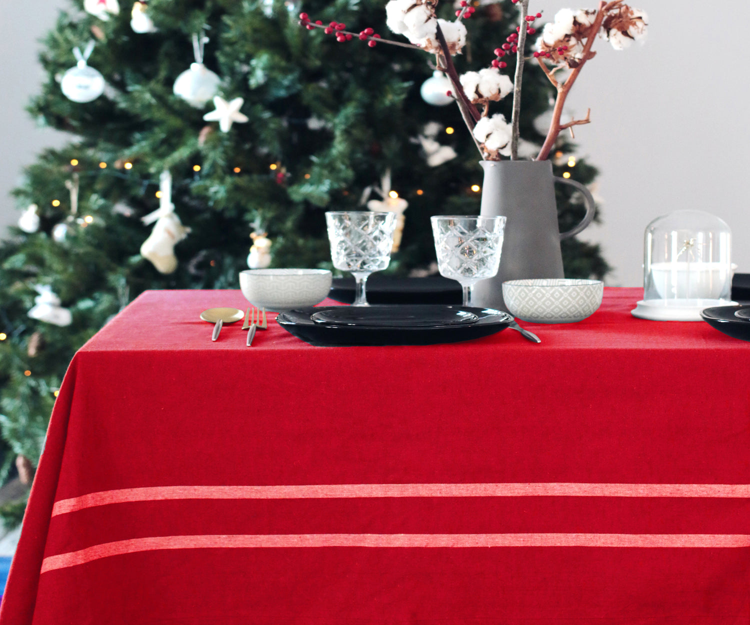 Best Christmas Table Decorations - Christmas Table Ideas 2023