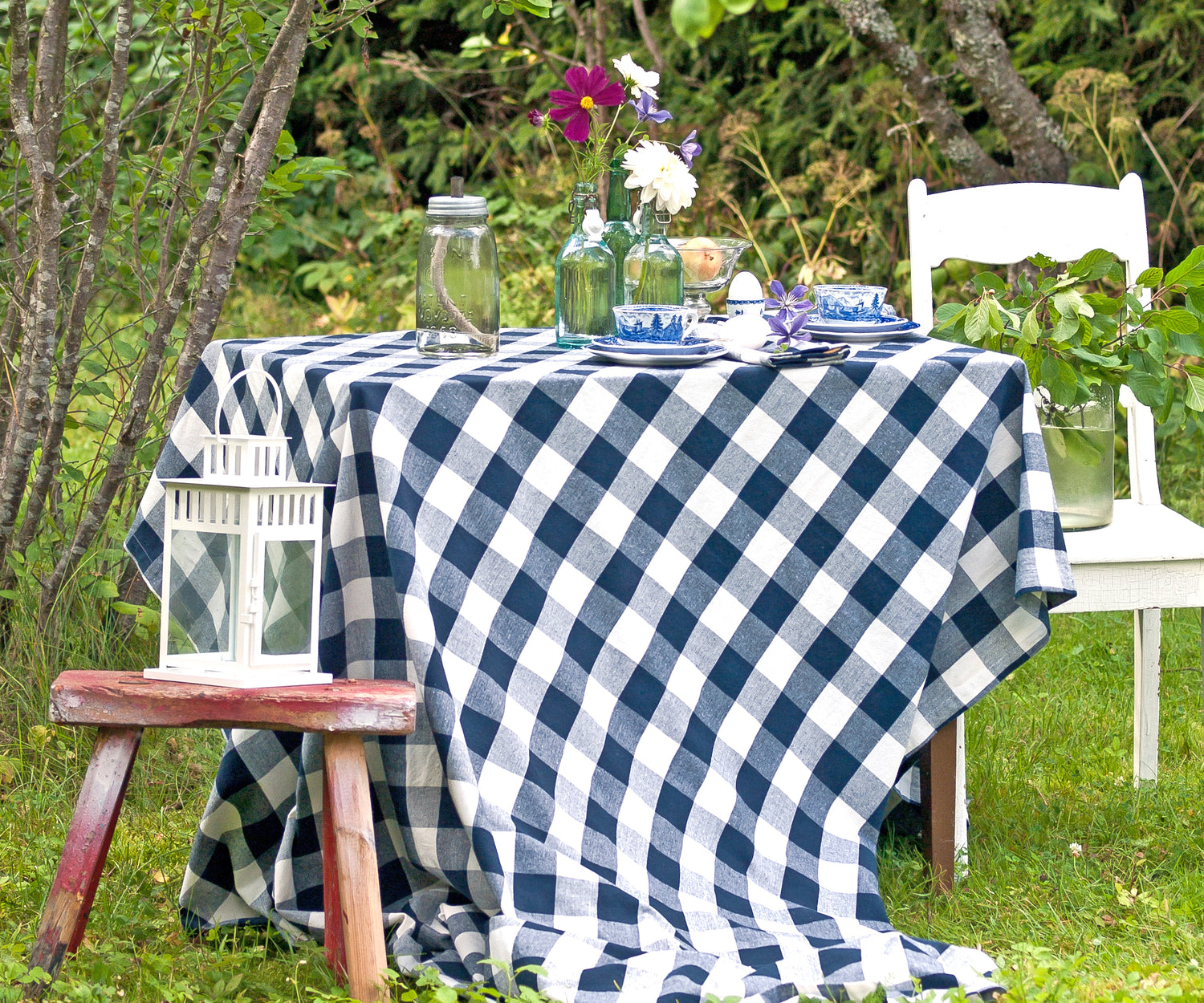 How to Set a Table?