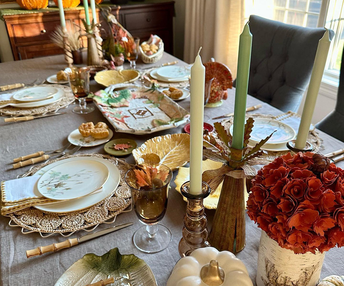 How to Keep the Holidays Timeless with Linen Table Setting