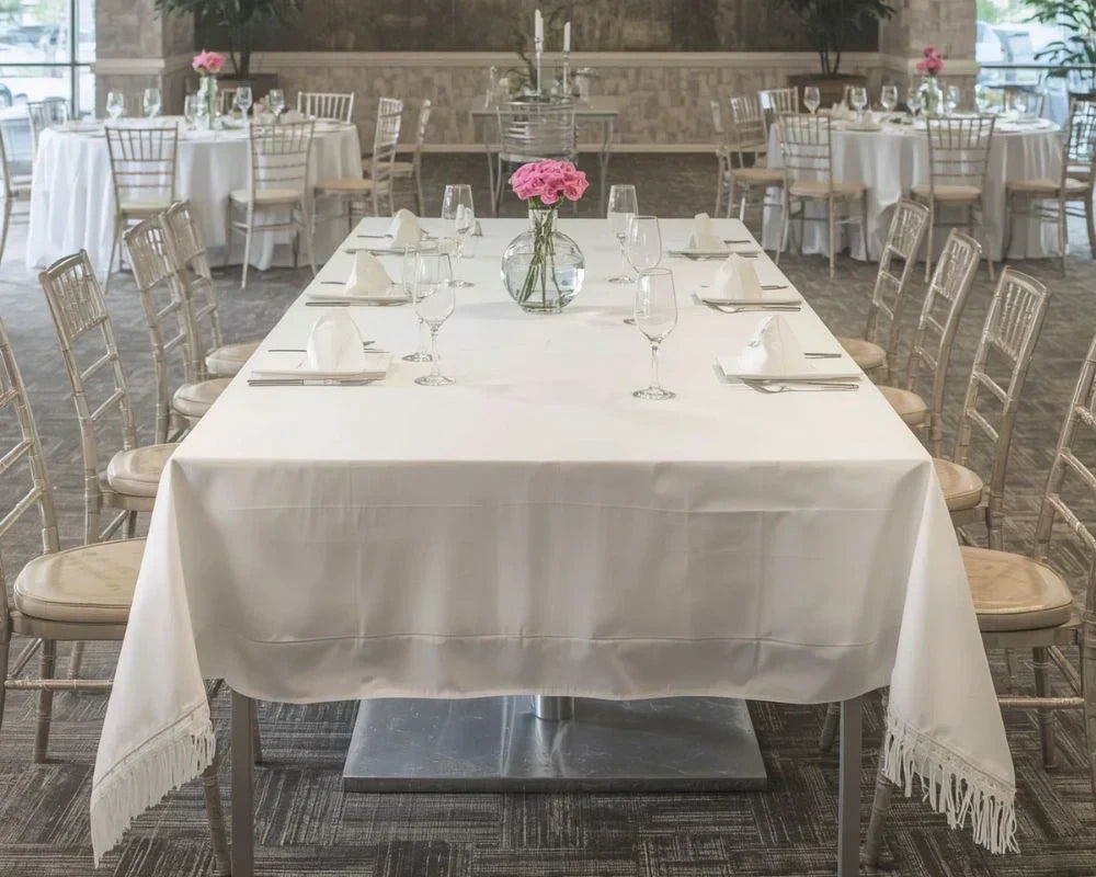 How to Fold a Rectangular Tablecloth Without Wrinkles