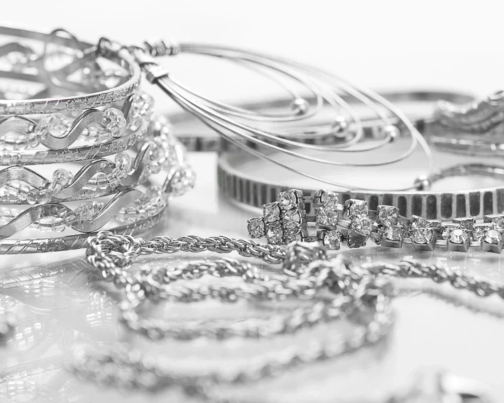 What Does 925 Mean on Jewelry? A Complete Guide