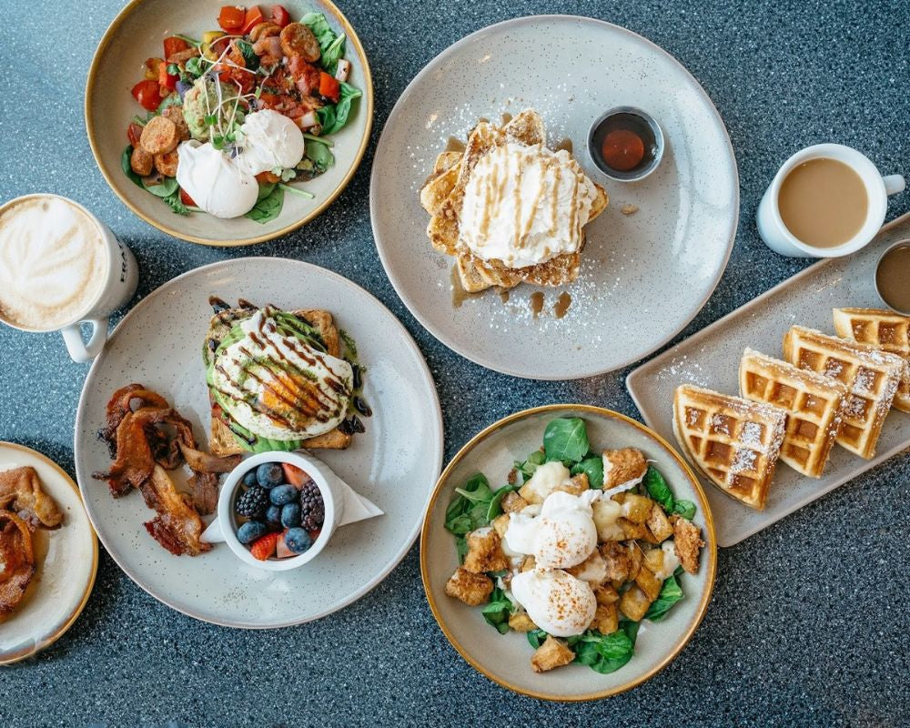 Brunch Host Essentials: How to Set a Beautiful Brunch Table