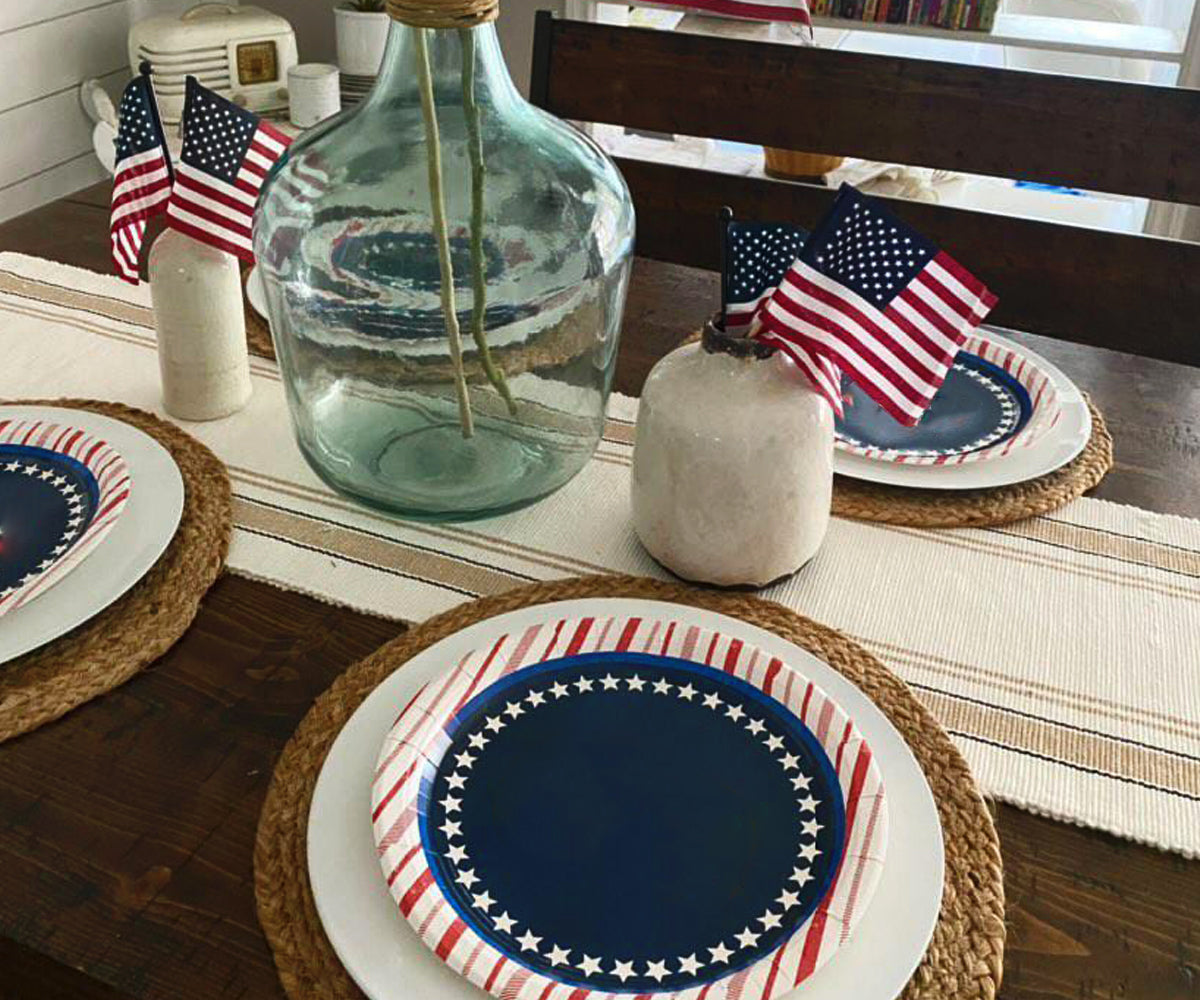 The Benefits of Using a Modern Table Runner for Your Dining Room
