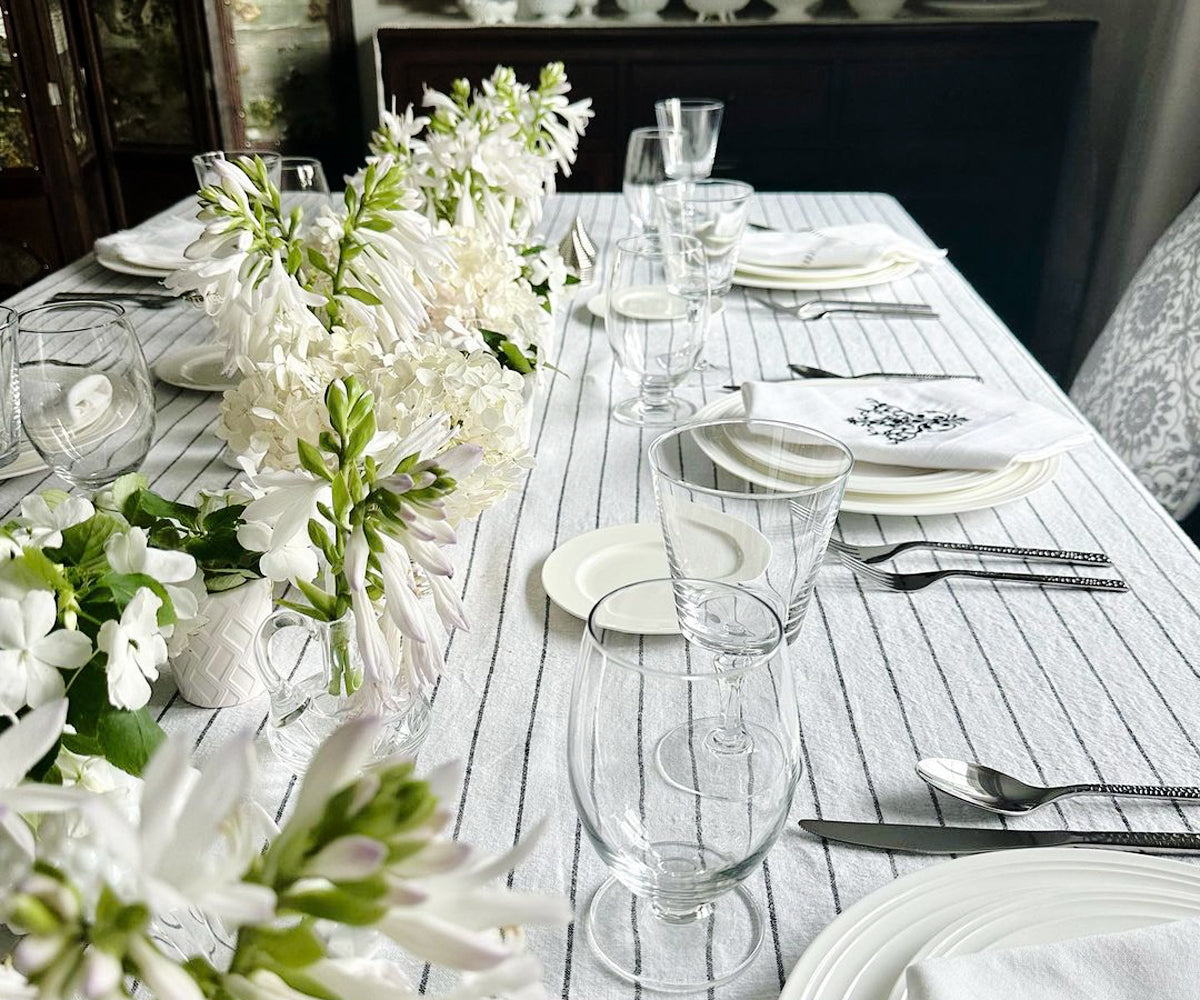 15 Kitchen Table Decor Ideas That Work for Everyday in 2026