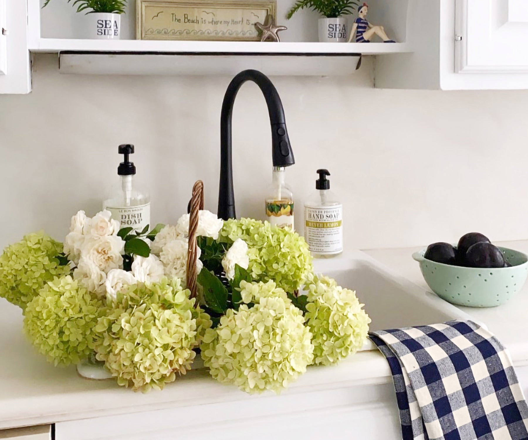 Using Decorative Kitchen Towels to Accessorize your Kitchen