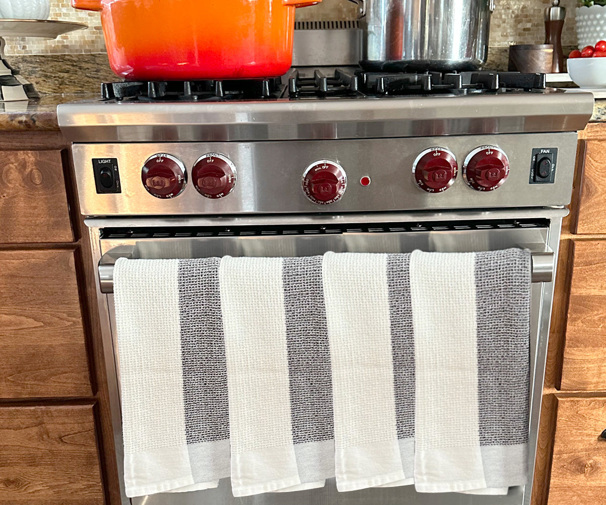 These high-quality kitchen dish towels are perfect for drying dishes, wiping counters, and handling any kitchen spills with ease. 