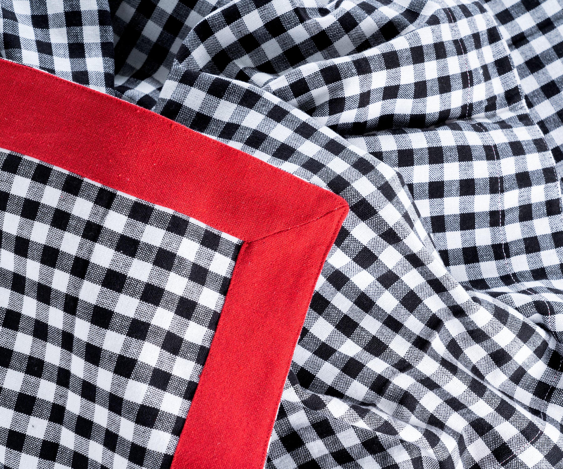Classic Red Buffalo Check Tablecloth - Timeless Table Setting