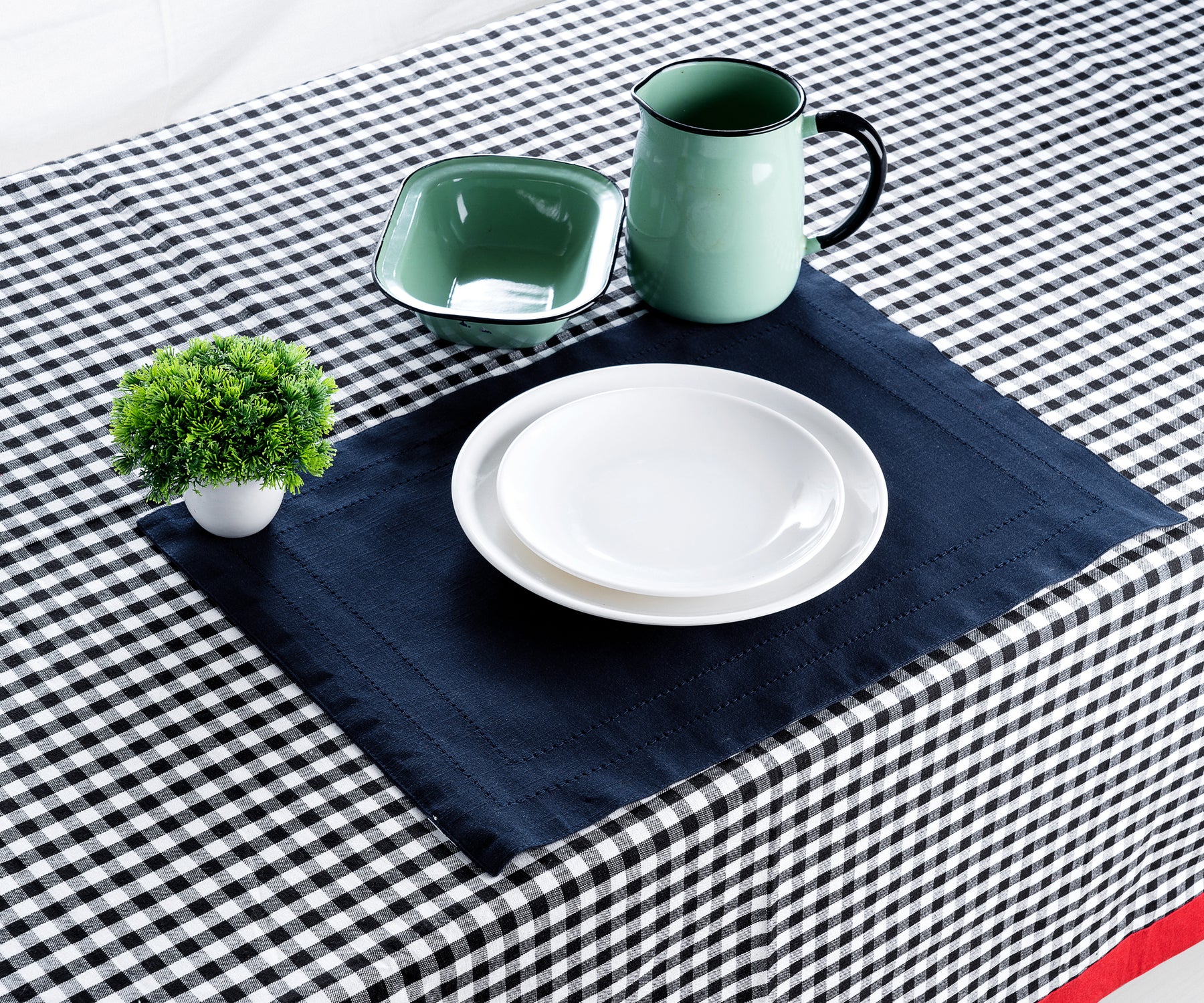 Classic Red and White Checkered Tablecloth - Timeless Design