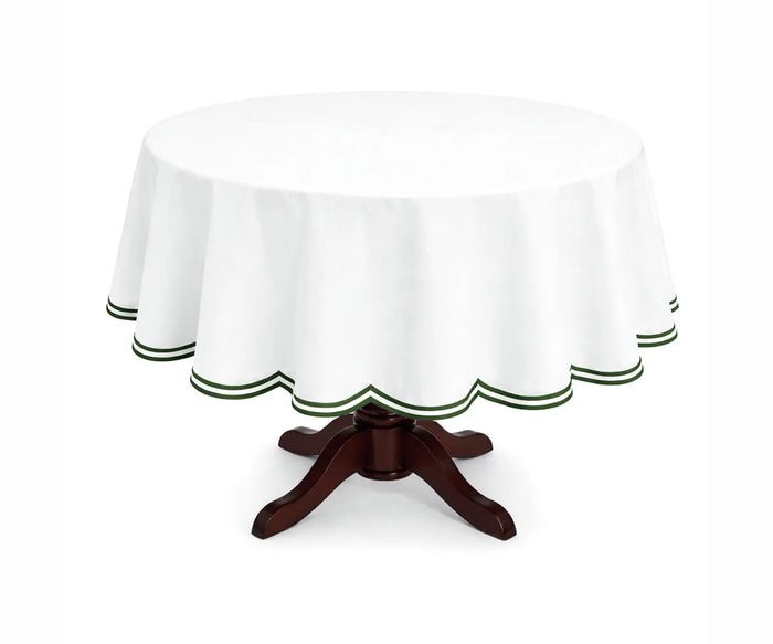 Green round cotton tablecloth with a double scalloped edge, made from 100% cotton for a soft and smooth drape on round tables. The scalloped border adds gentle detail while keeping a clean look, making it suitable for everyday dining, family meals, and seasonal table décor.