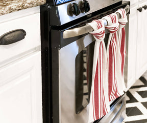 Hand towels with a stylish stripe pattern.